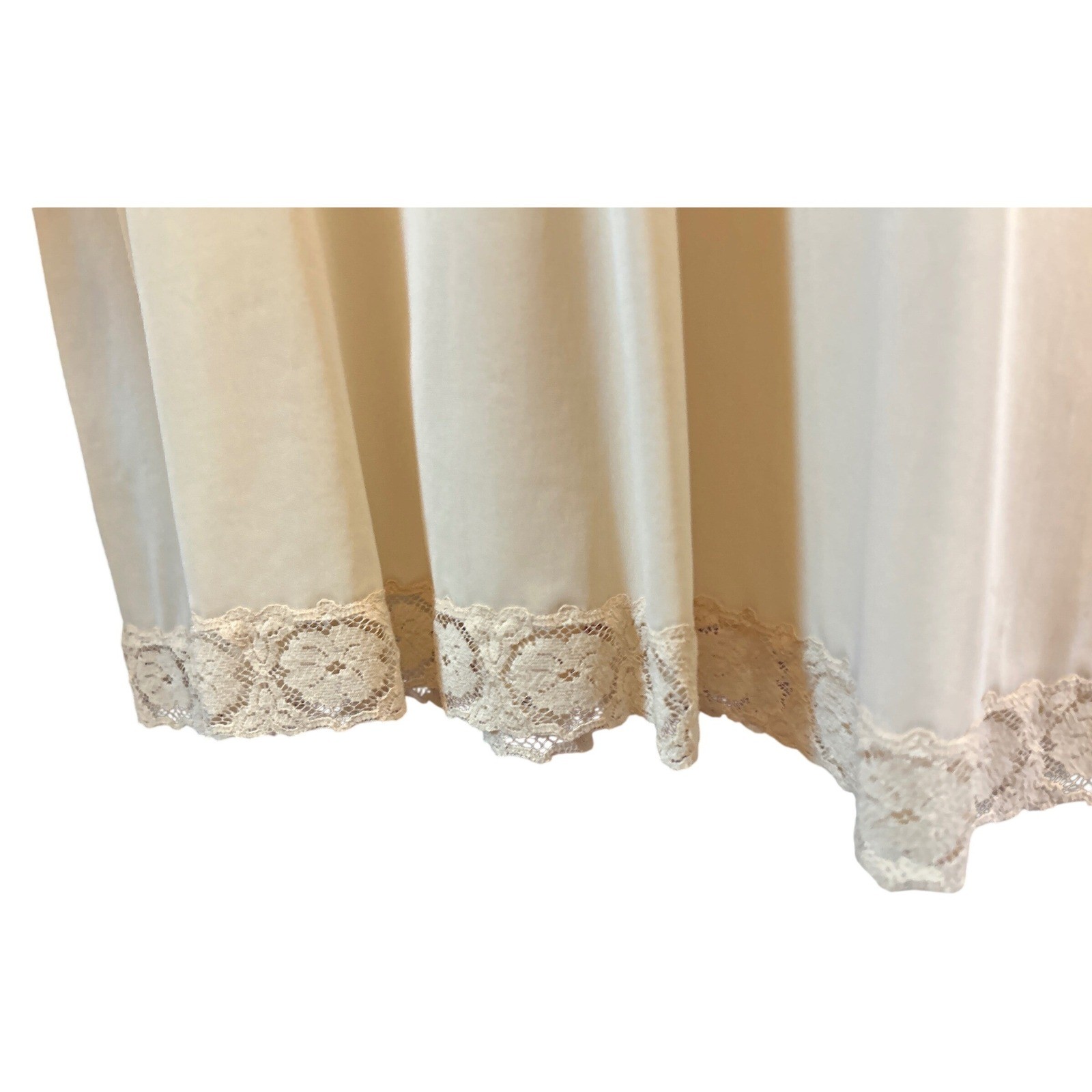 Vintage Vanity Fair Full Slip Dress Lace Trim Coquette Cottagecore Cream 36 L