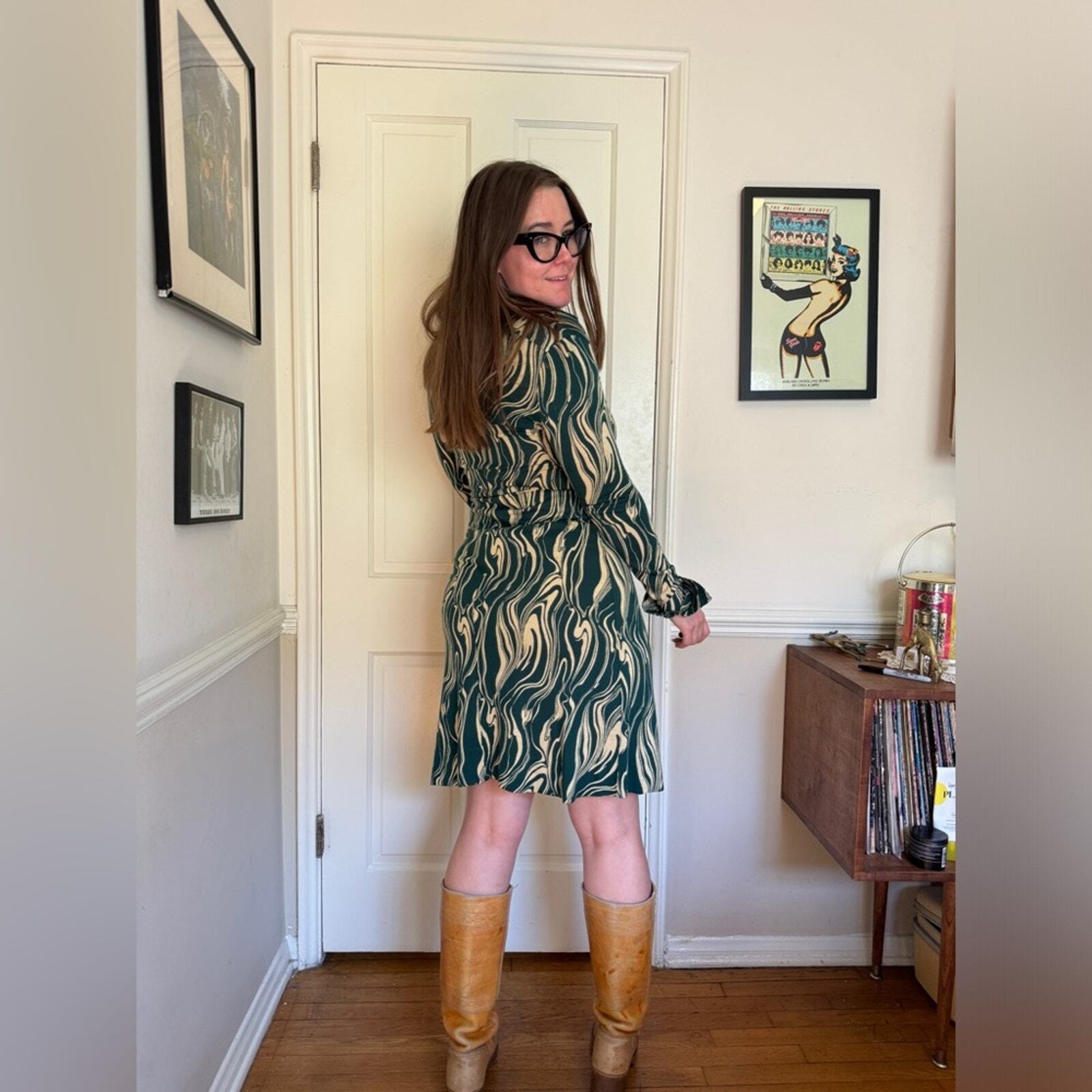 70s Vintage Diane Von Furstenberg Green and Cream Paint Swirl Dress