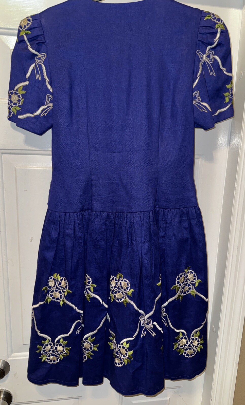 VTG Made Exclusively For Tesoro’s Philippines Embroidered Lines Blue Dress 10