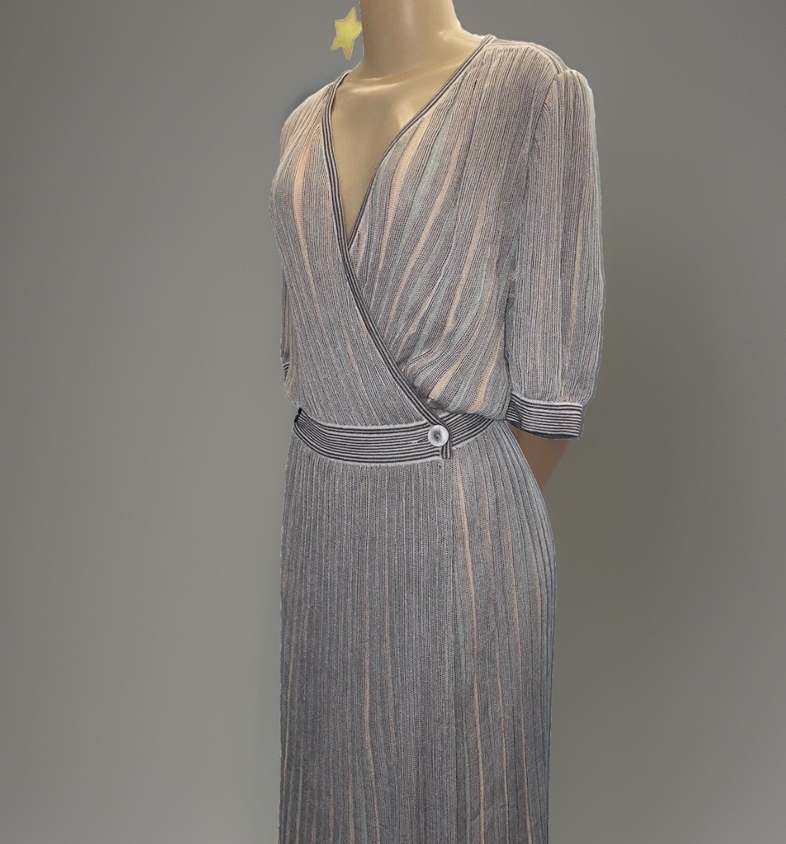 Vintage 1970s Albert Nipon Italy Knit Wrap Dress Short Sleeve Pleated Duster 6