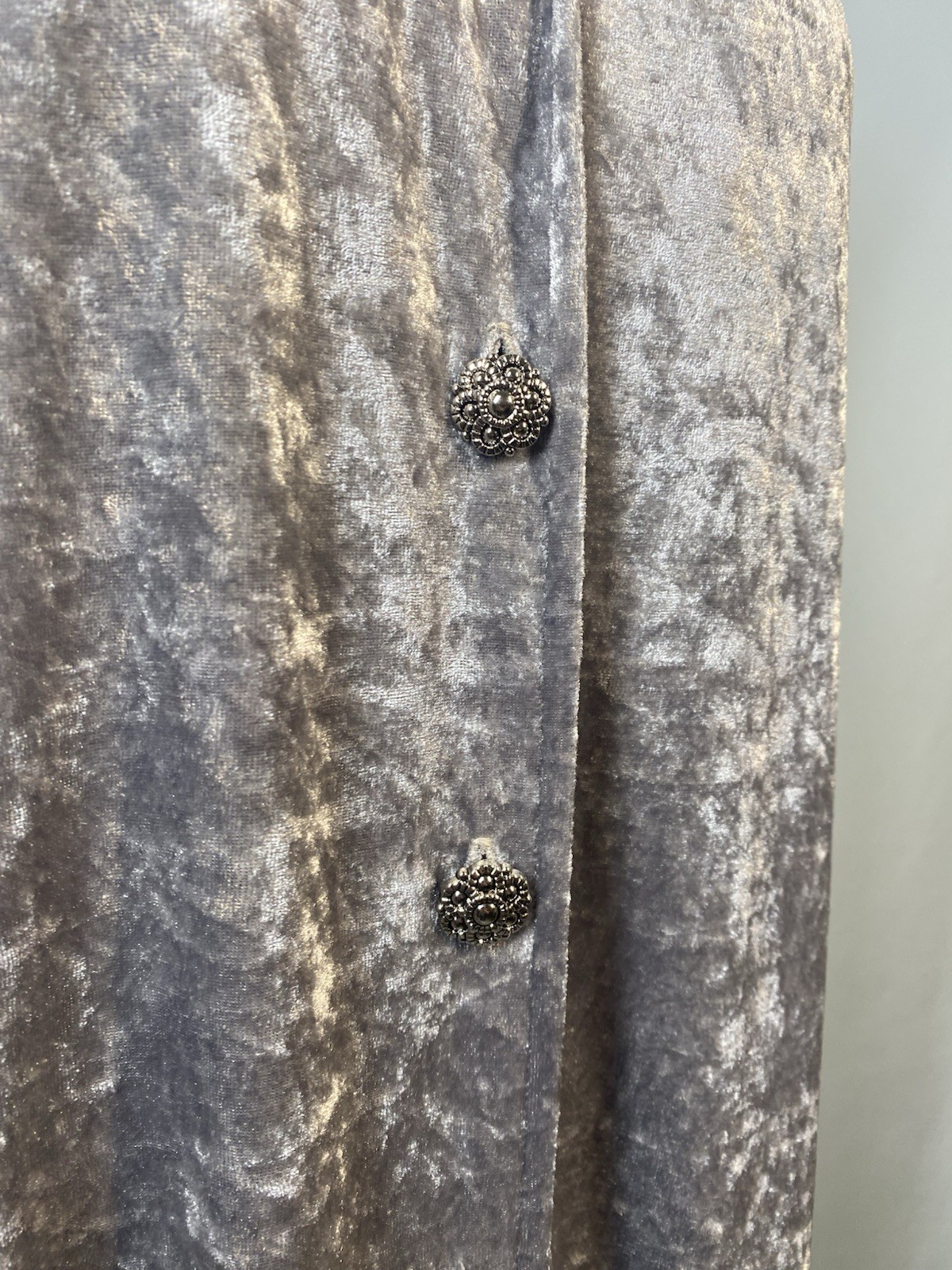 Vintage Dress SIZE LARGE 10 PETITE silver gray velvet long sleeve 80s 90s