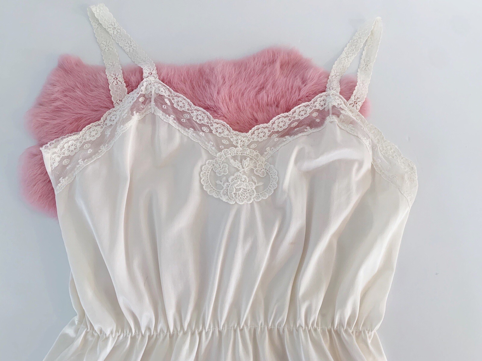 Vintage Camisole Pastel Cream Wide Floral Scalloped Lace Bodice Peplum Waist
