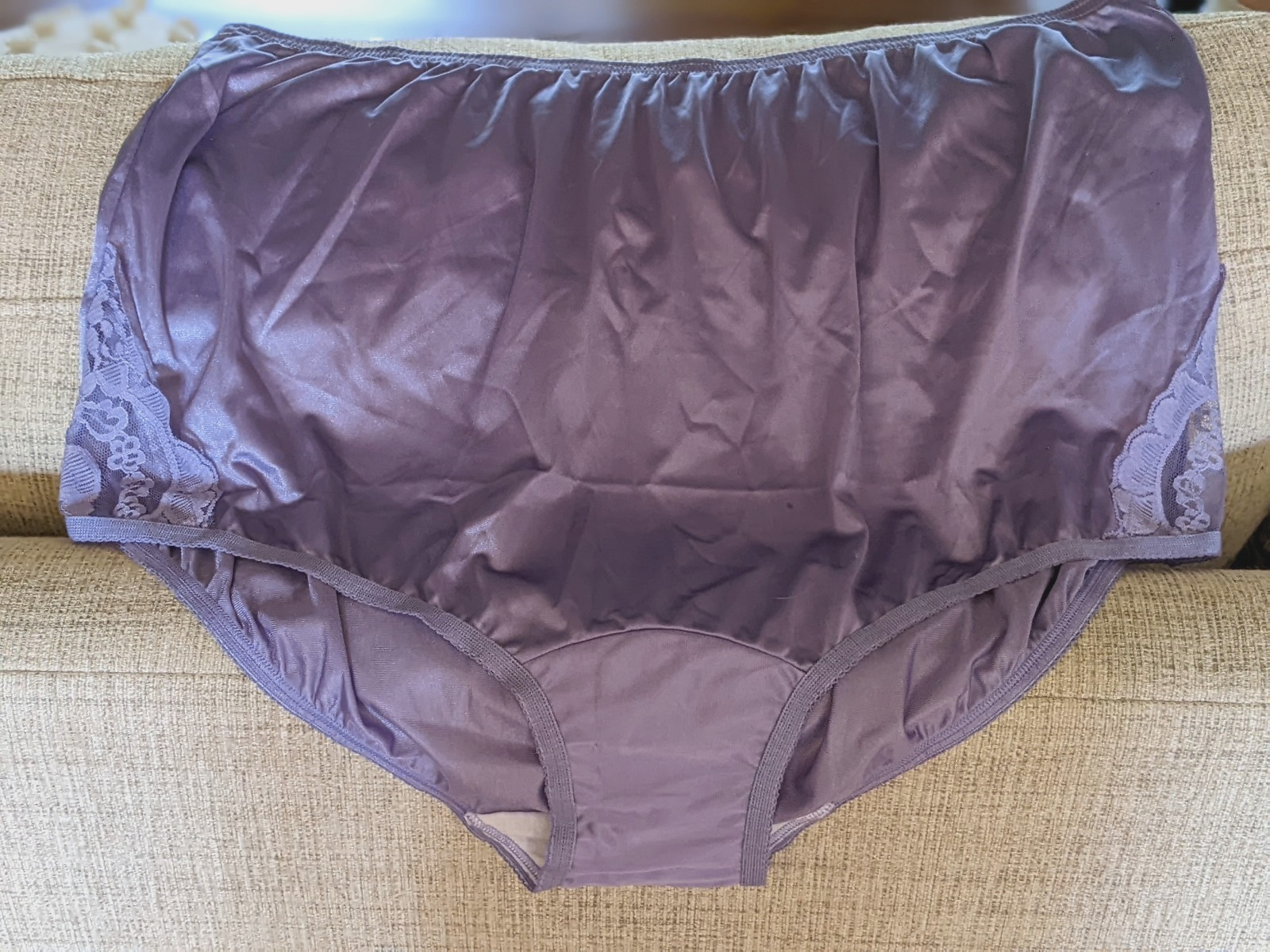 Vanity Fair Perfectly Yours Lace Nouveau Full-Cut Purple Brief Plus Sz 10/3XL
