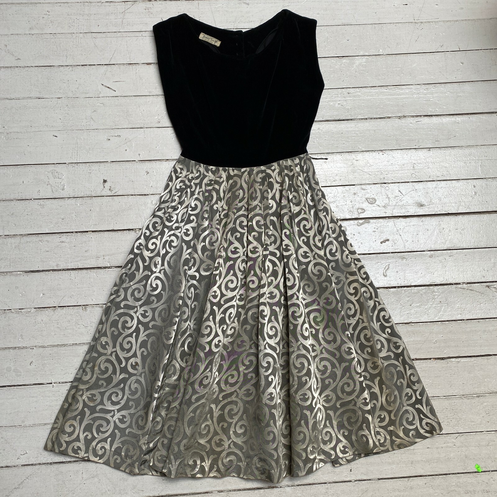 VTG 1950s JUNIOR TOWNE Sliver Brocade Black Velvet Full Skirt Party Dress XS