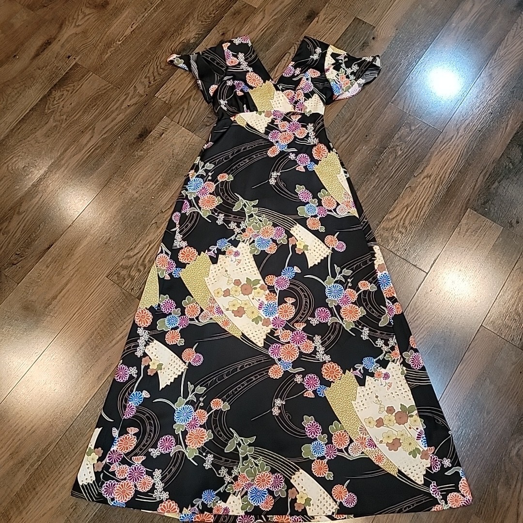 Nani Hawaii 10 Vintage maxi dress low plunge back Chris cross front black floral