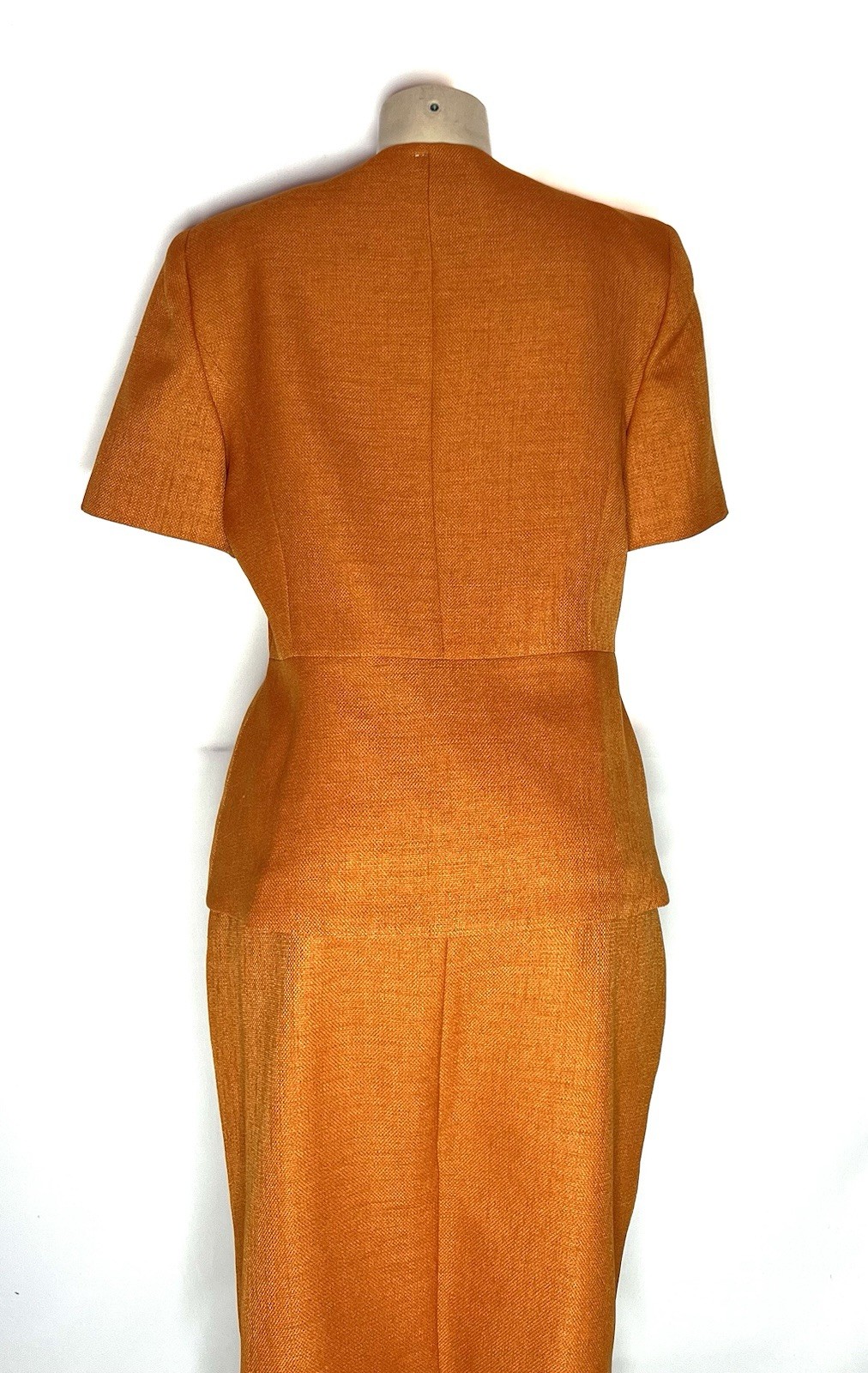 VINTAGE HERMAN GEIST ORANGE SHORT SLEEVE SKIRT SUIT SIZE 10