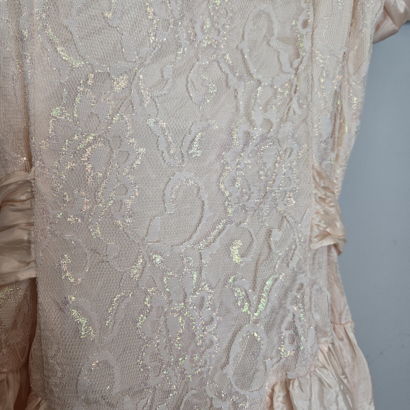 Vtg 80s Mayvens of California Iridescent Peach Pink Lace Puff Sleeve Prom Dress