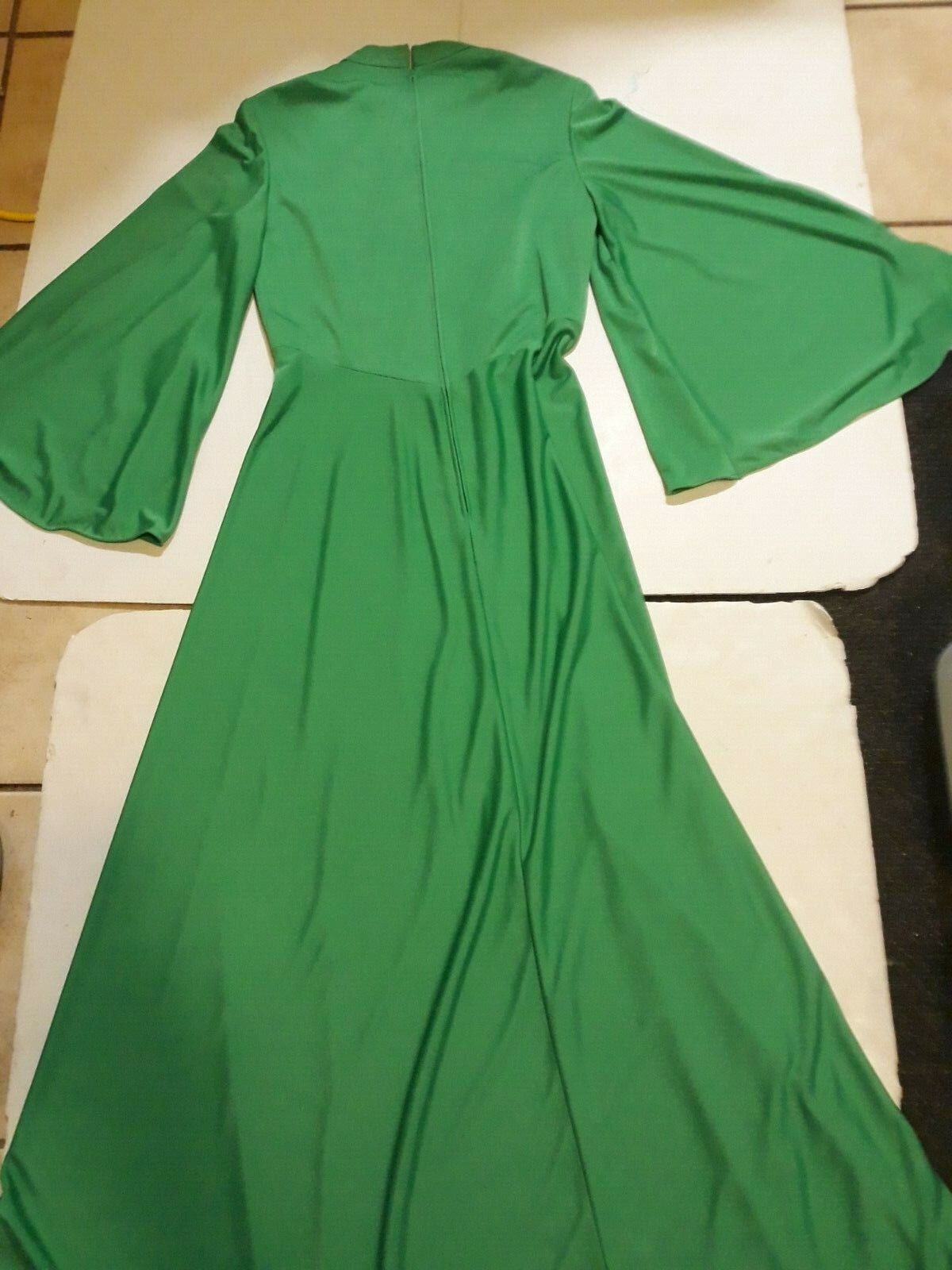 Vintage 60s Carillon union made kelly green bell sleeve dress mdium