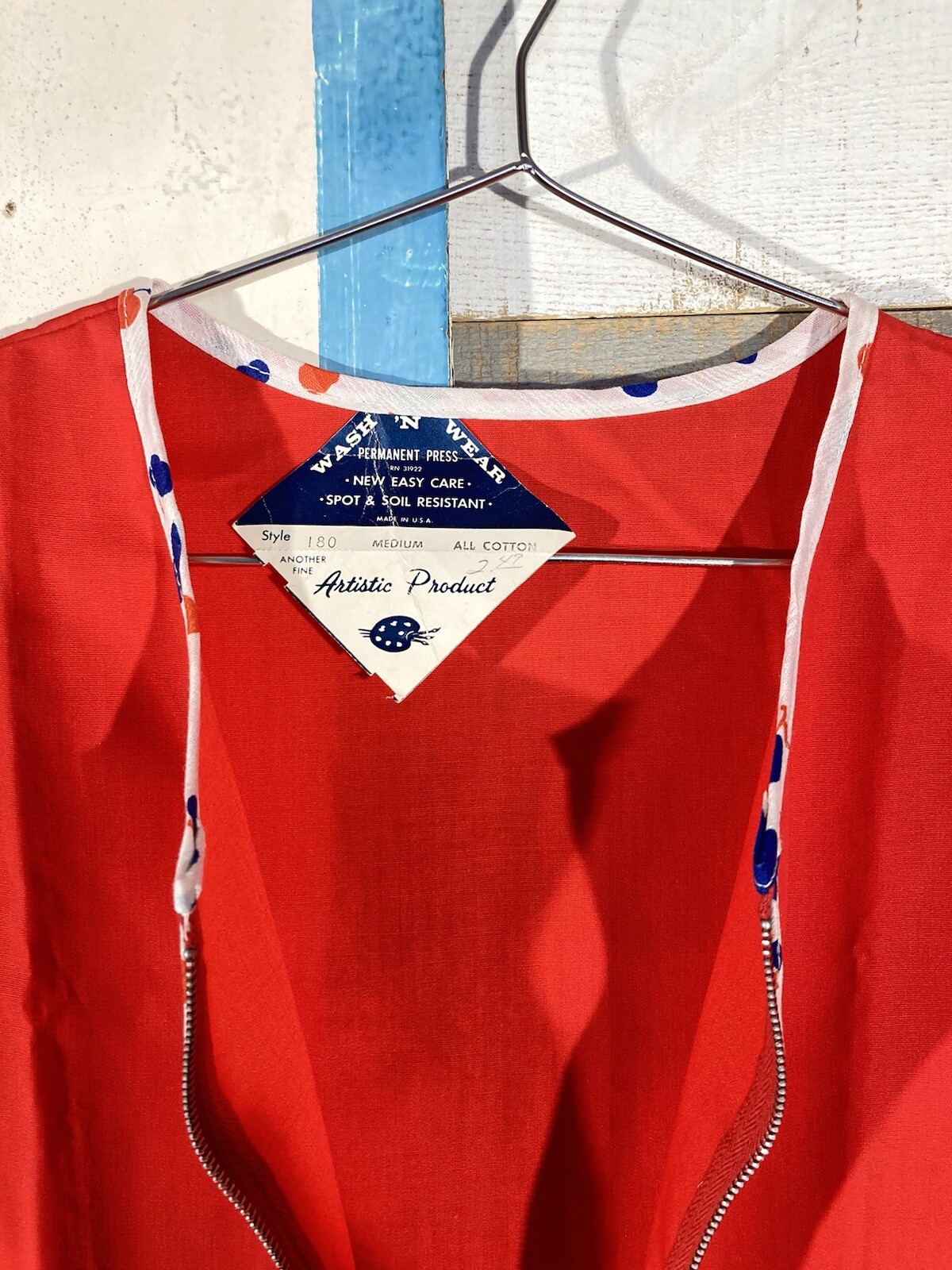 Vintage 60s 70s DEADSTOCK Apple Kitchen Smock Apron Zip Up Baking Wear NOS RED M