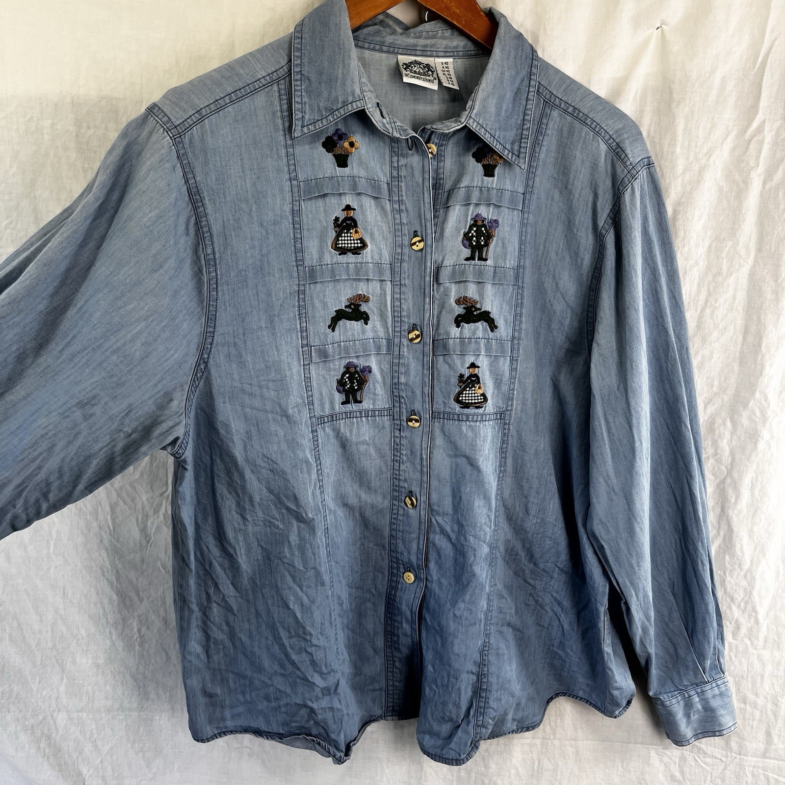 Hammerschmid Vintage Chambray Shirt Womens Size 40 German Cotton Embroidered