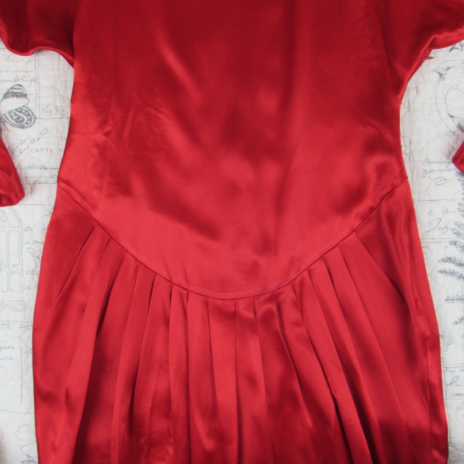VNTG Norma Kamali 80s RED Satin Long Sleeve Midi Dress I womens made usa 10