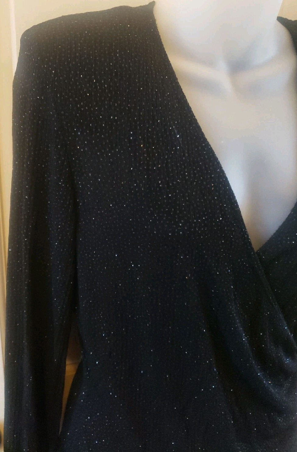 J.R. Nites by Caliendo Pullover Top Black Sparkle Stretch V Neck Vintage SEE