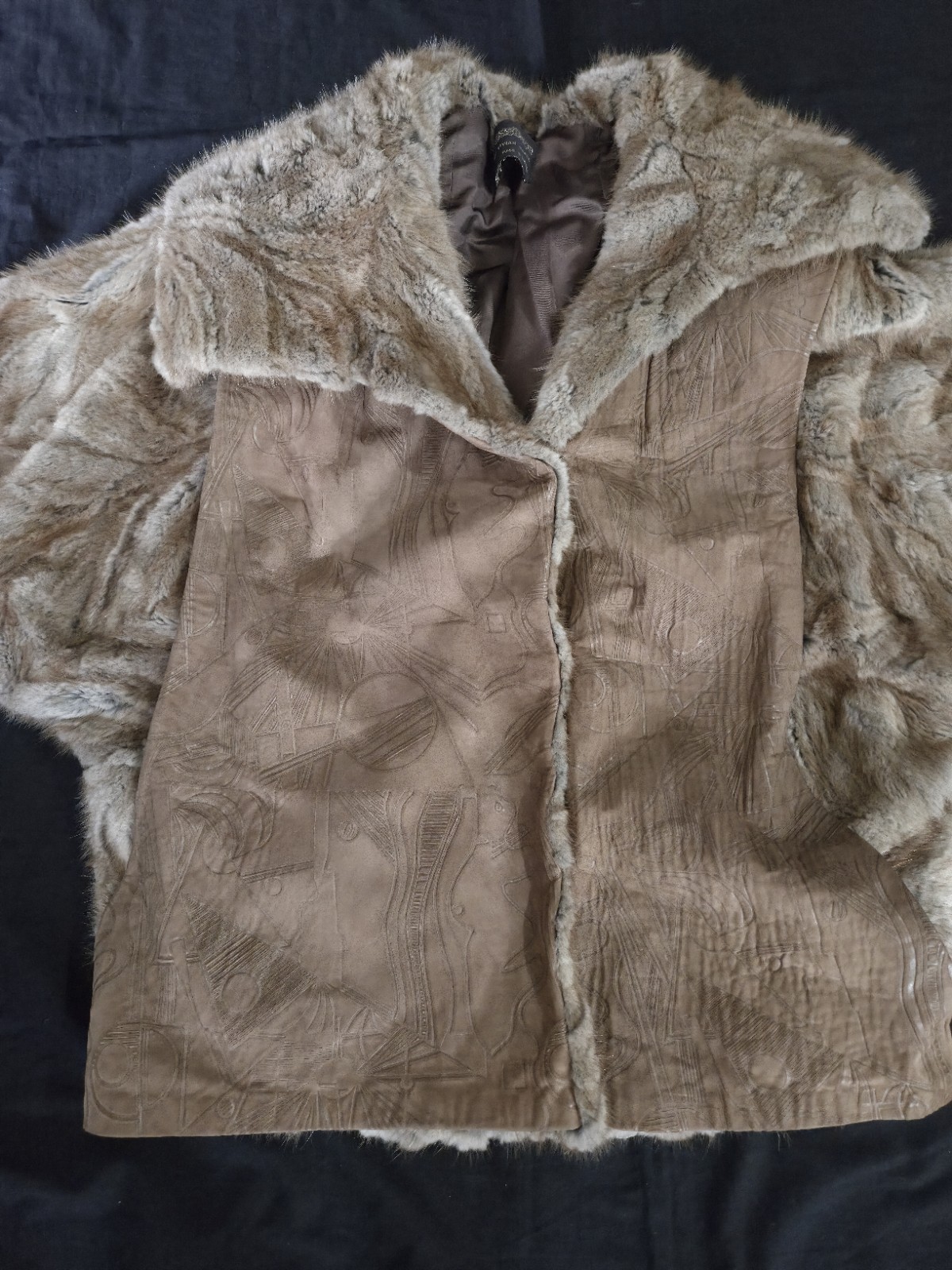 Vtg Furessence by Vivian Amato Fur Coat & Textured Seude Greece Medium Glam80’s