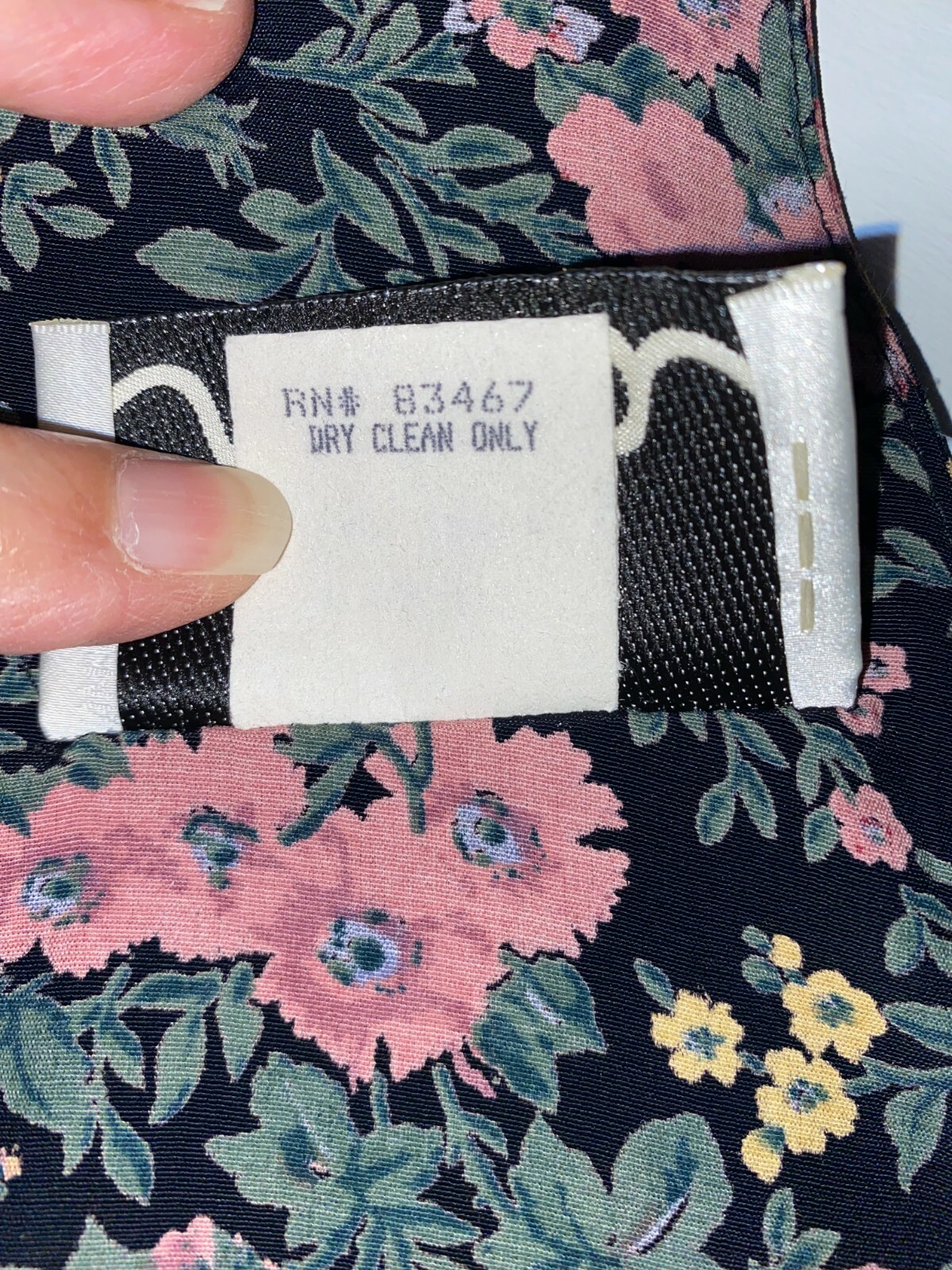 Mica vtg 1990s V-neck V-back short flirty fitted dress black pink flowers Sz M 8