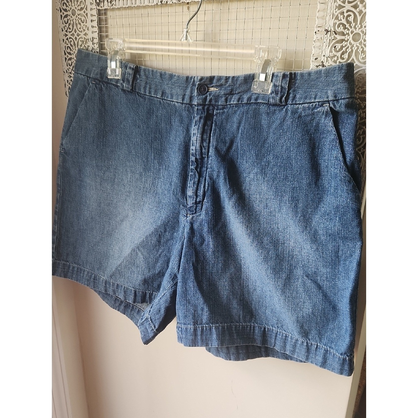 Vintage Gap sz 18 Denim Flat Front Shorts Plus