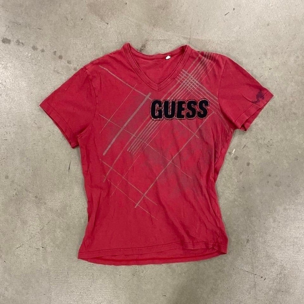 Vintage Y2K Women’s Guess V-Neck Baby Tee Shirt Size M