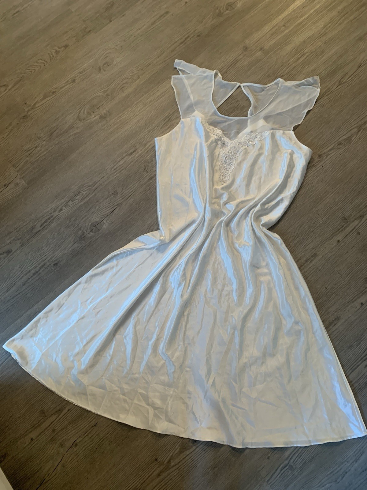 Vtg GLOSSY White Satin Woman’s Plus Size Long Nightgown Lingerie Beaded 52” Bust