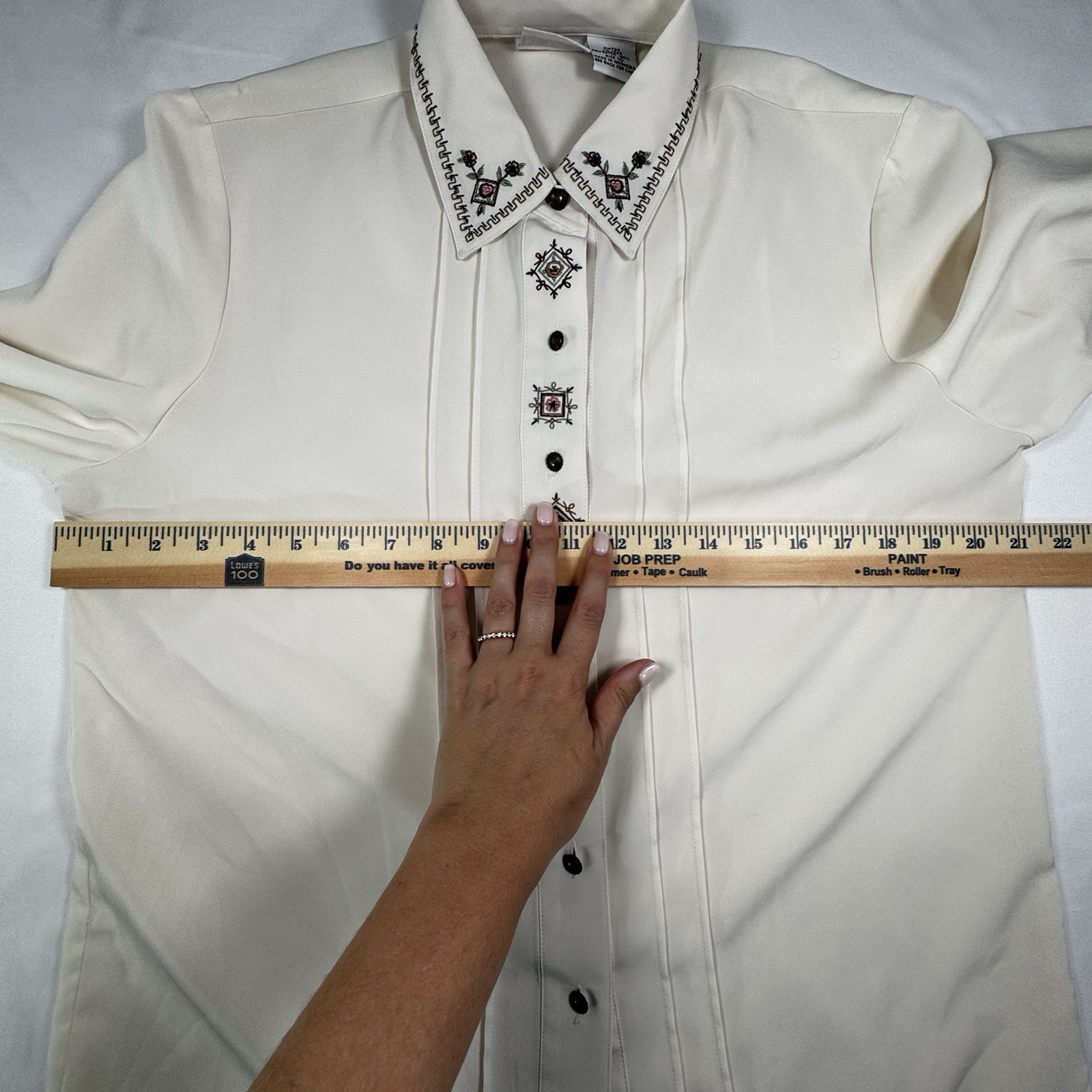 Koret Vintage Blouse Sz 10 Ivory Embroidered Collar Pin-Tuck Western Style