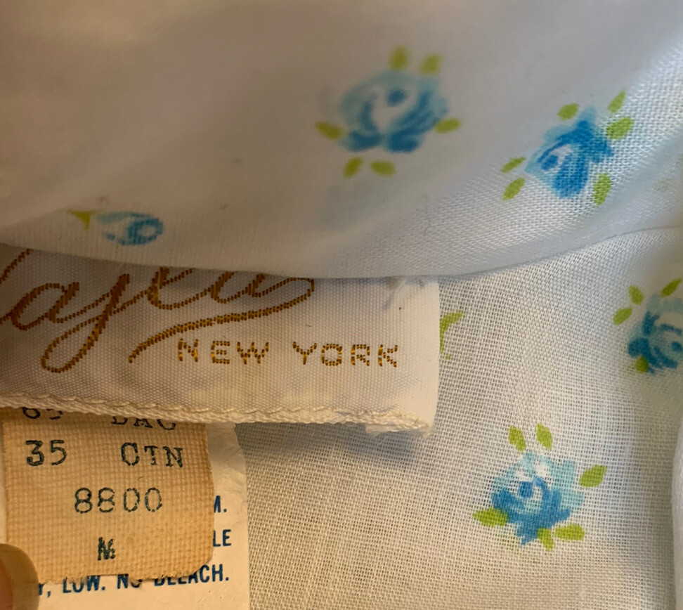 Vintage Najla New York Night Shirt Dainty Blue Floral Cotton Dacron M USA NOS