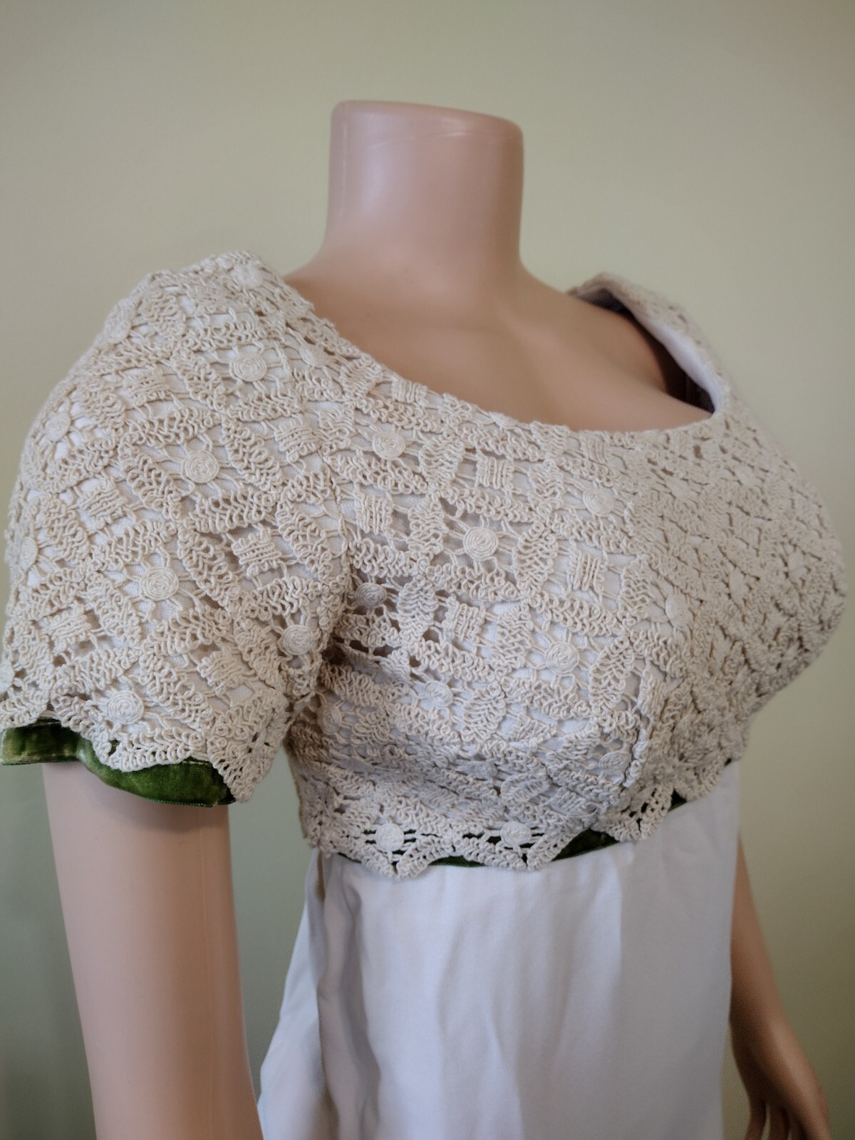 Vintage 1960’s Ivory Boho Maxi Dress With Crochet Bodice Green Velvet 27 Waist