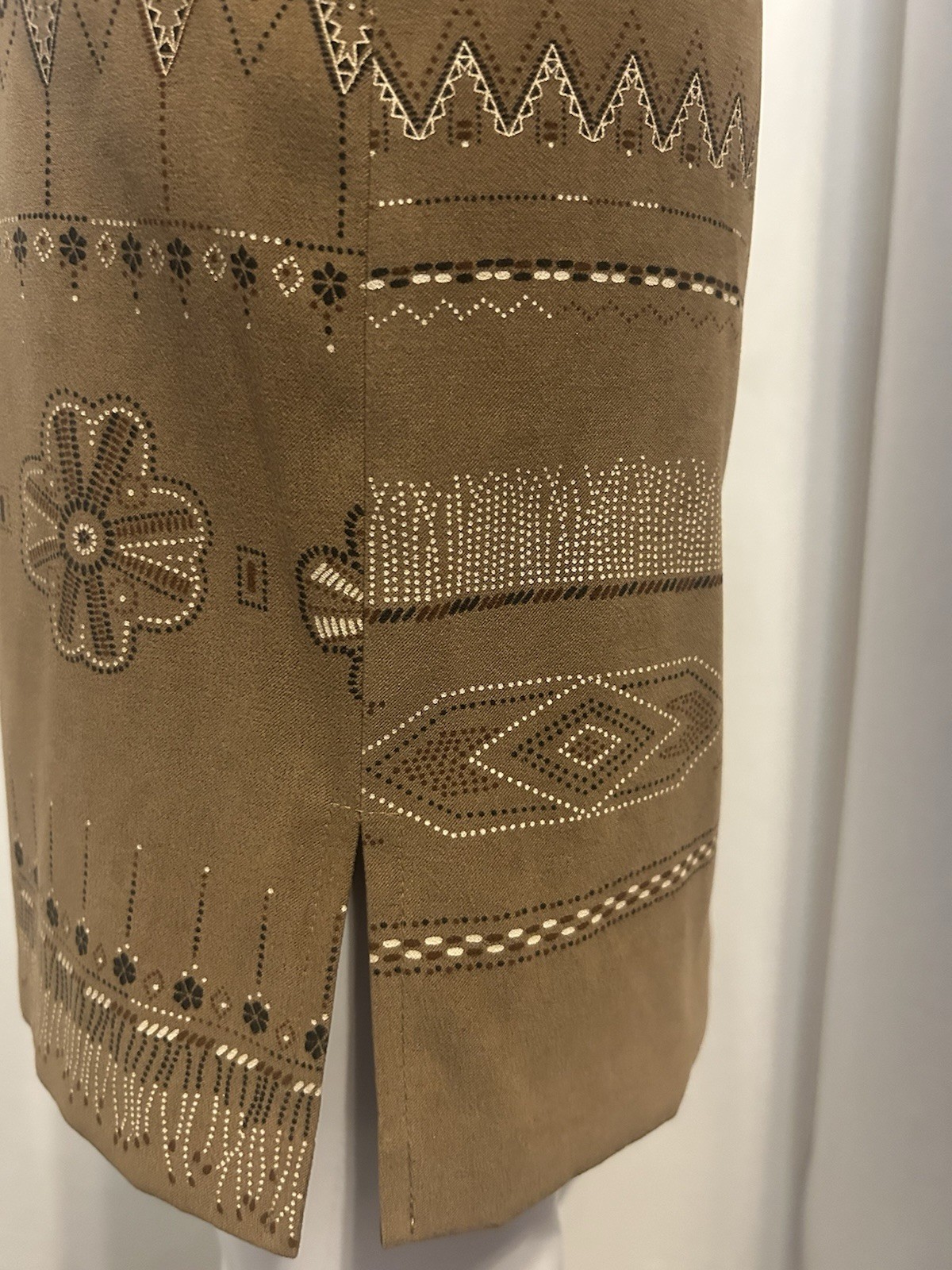 Rare Vintage Ilyza Sz 8 Floral & Aztec Tribal Brown Skirt Boho Gypsy Y2K Retro