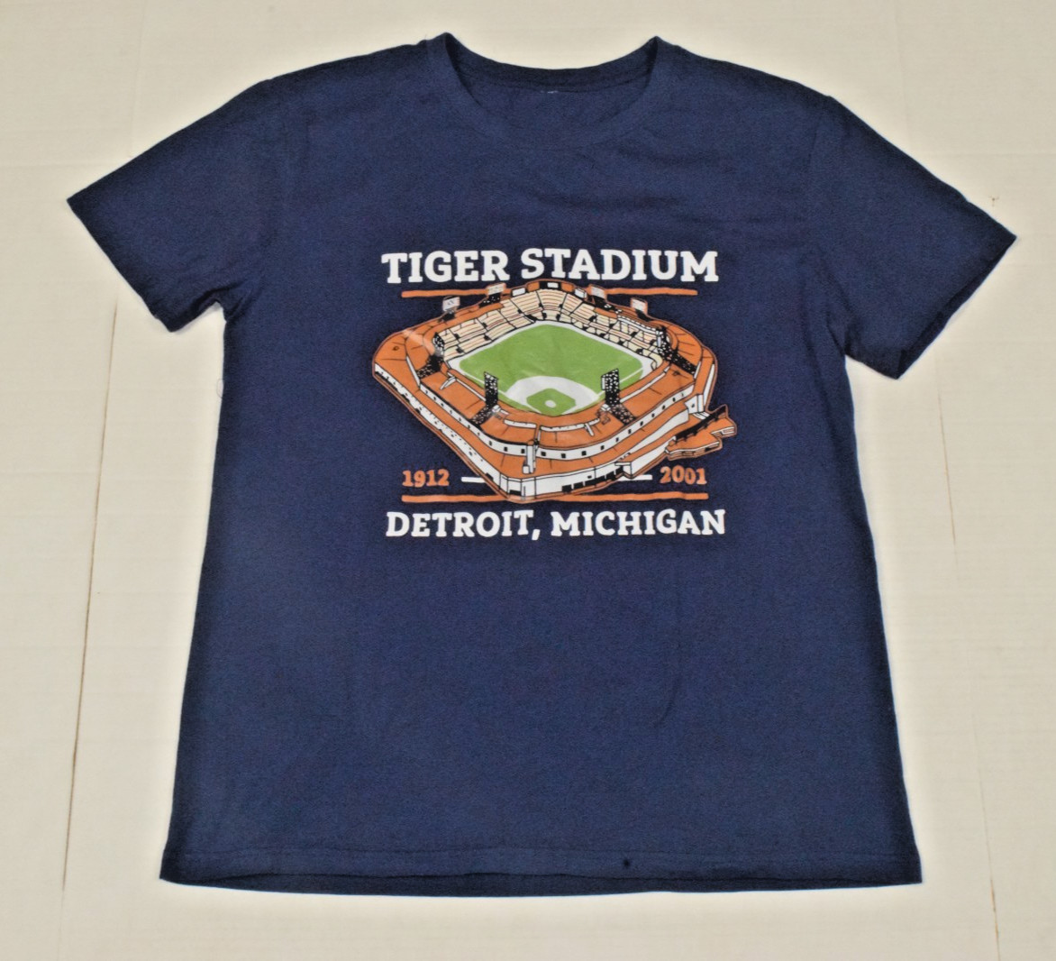 Vintage T-Shirt Size M 2001 Navy Blue Tiger Stadium Tribute Detroit Michigan