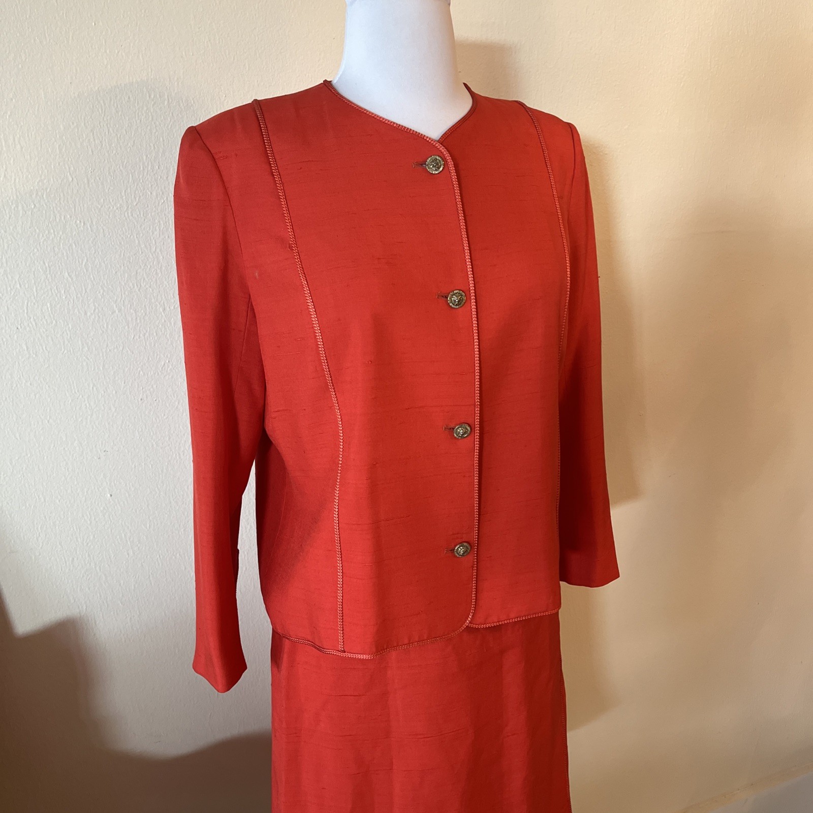 CHANEL vtg for Sara Fredericks Silk Red 2 Piece Skirt Suit~ Size S~ Gorgeous!