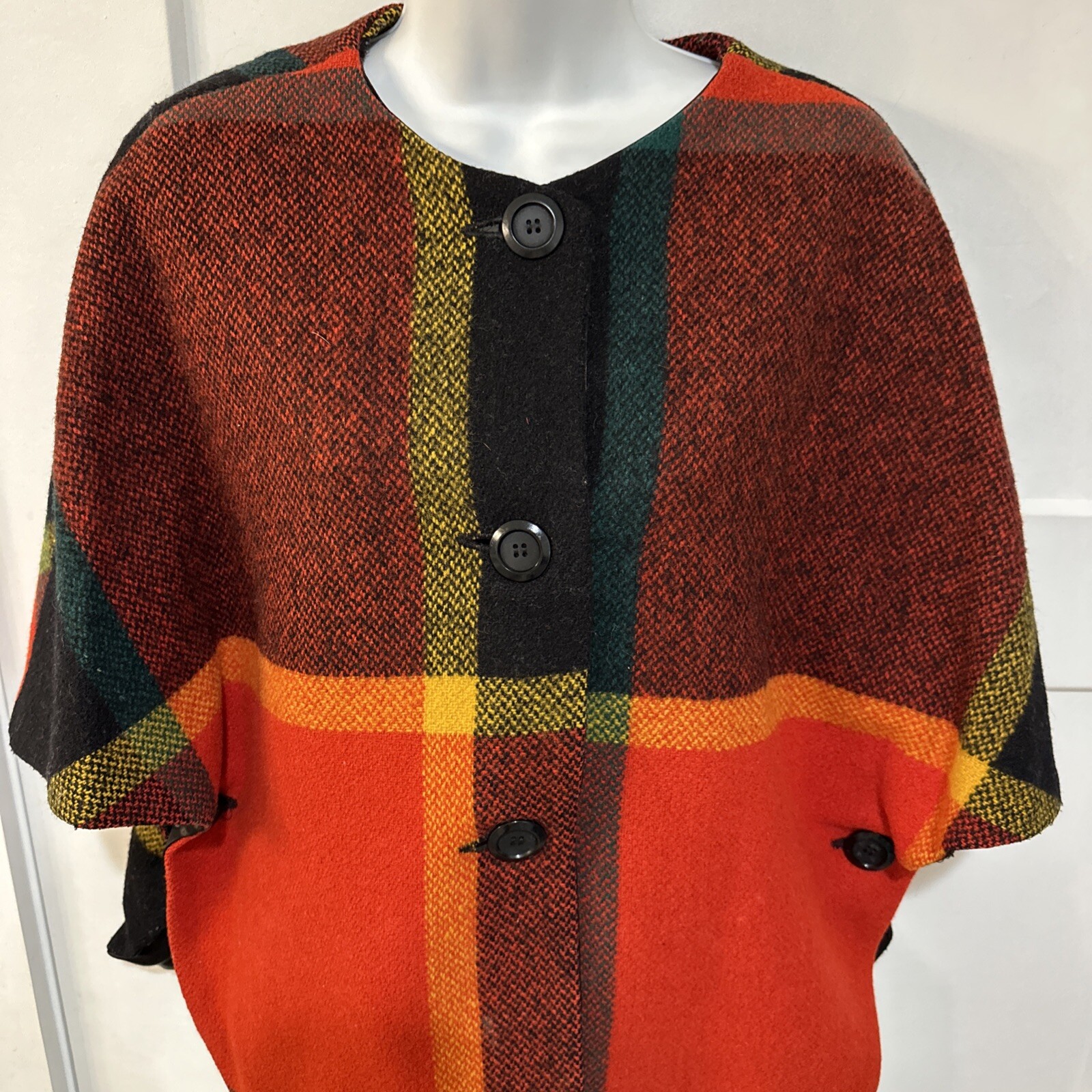 Vintage Country Place Wool Plaid Cape Poncho Coat Medium Red Green Orange Black