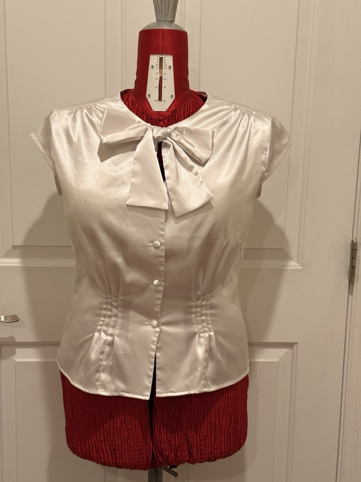 Women’s Early 2000’s Stop Staring Size 14 White Satin Button Down Cap Sleeve Top