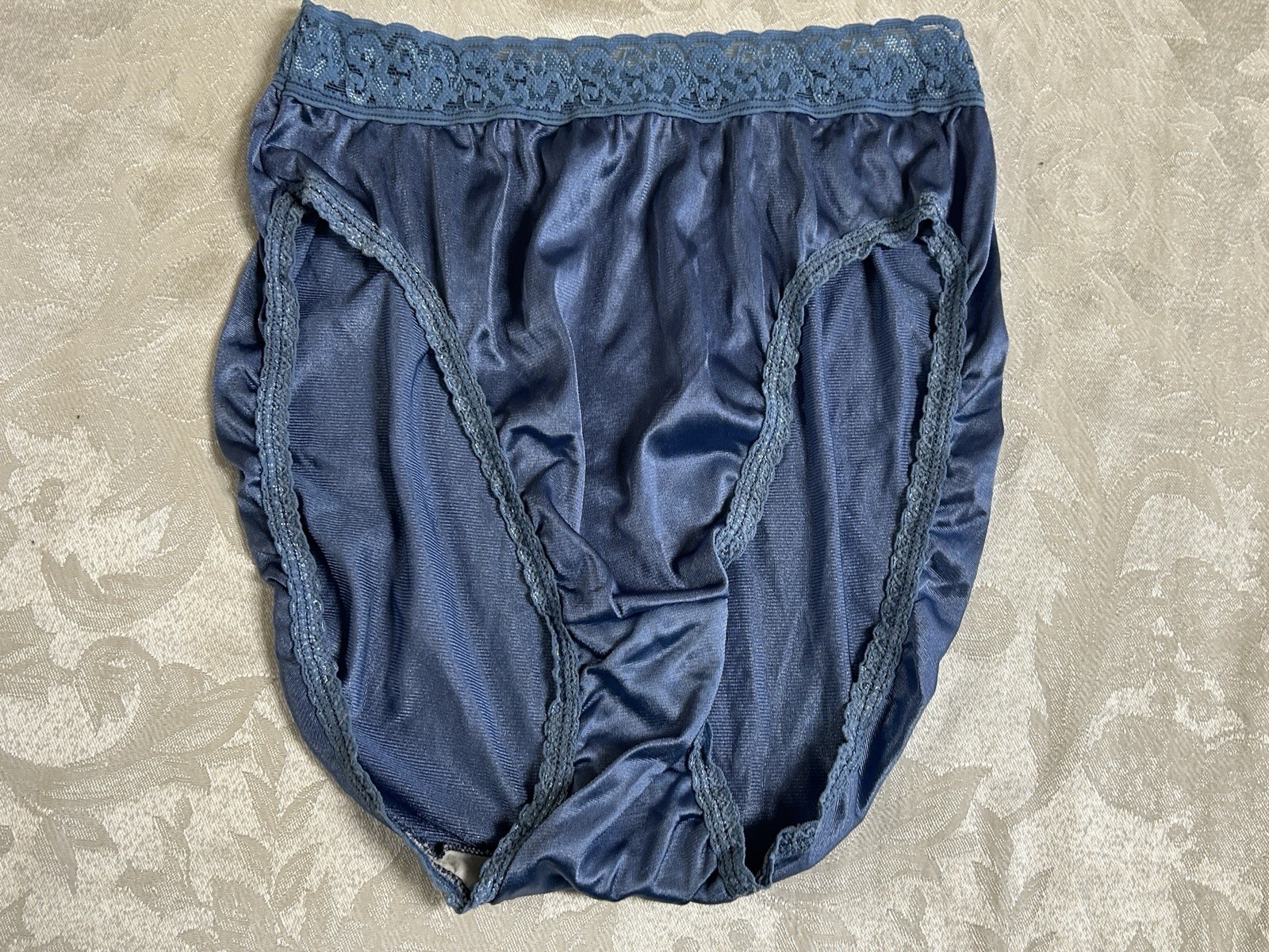 Vtg HANES Silky Satin Hi-Waist French Hi-Cut Wide Lace Band Size 6 Blue Panties