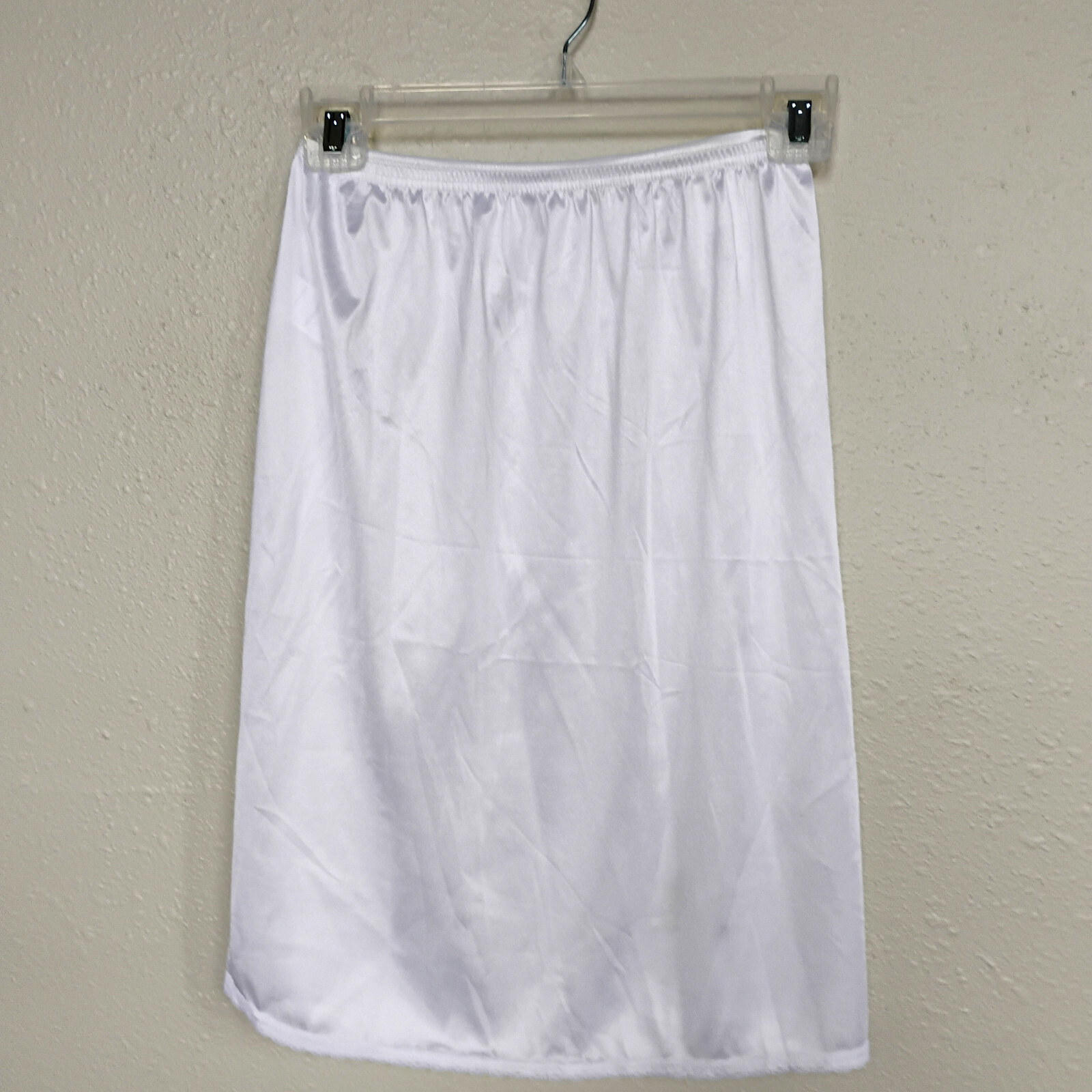 Vassarette Half Slip White Nylon 24″ x 20″ Side Slit 7″ #11-122 ~ Size S