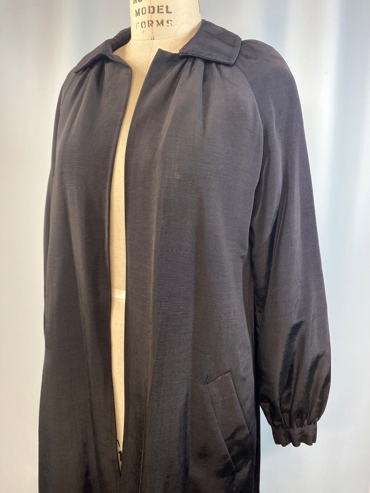 Vintage Coat SIZE SMALL TO MEDIUM navy blue wool lined 40s 50s classic
