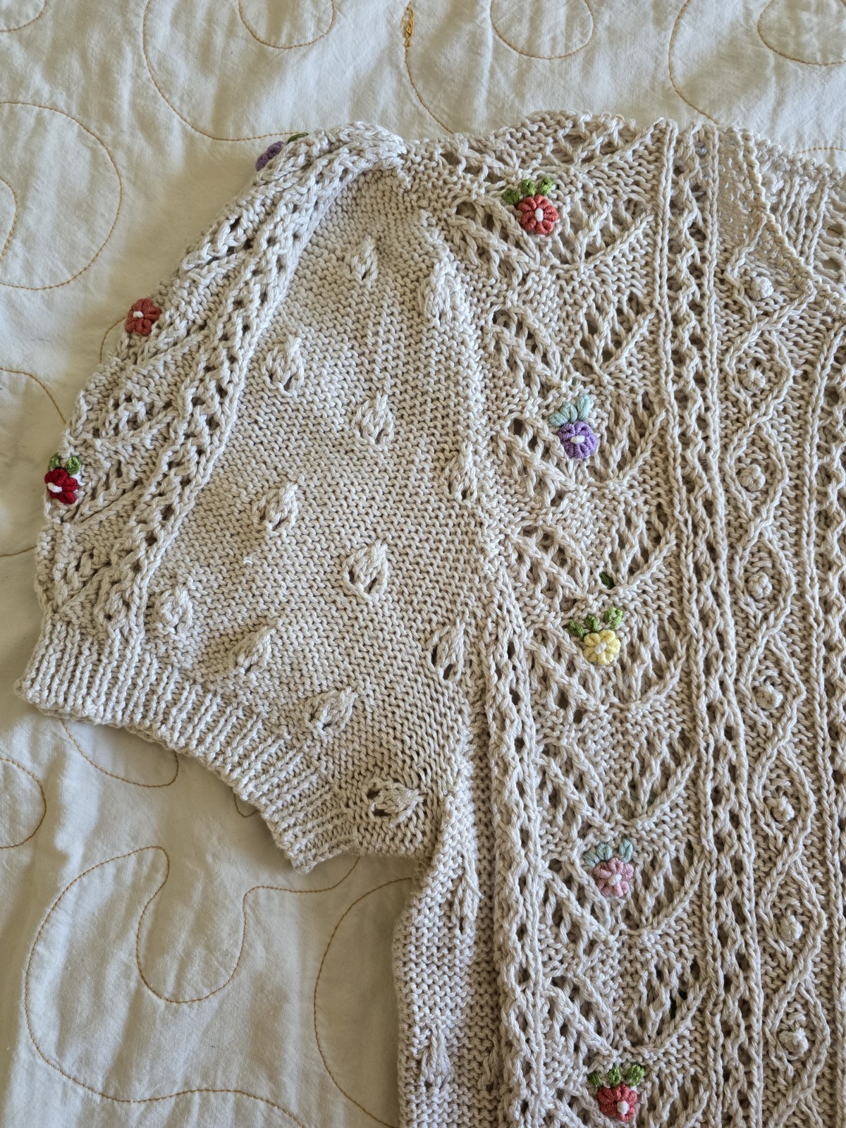 Vintage 60s Floral Knit Short Sleeve Sweater Womens Large Cottagecore Cream