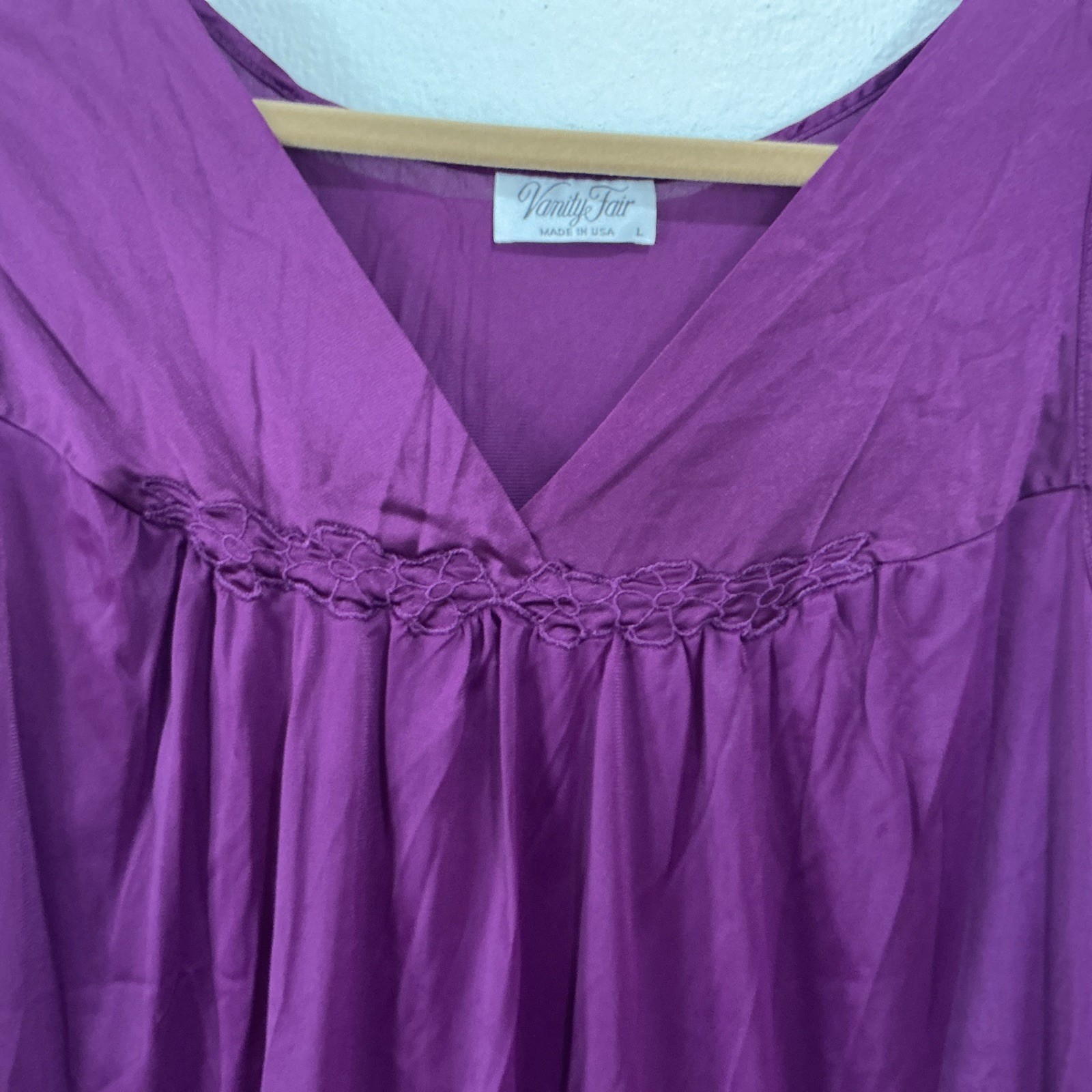 Vtg Vanity Fair Nightgown/Slip Dress Deep Plum Lace V-Neck Sleeveless USA S: L