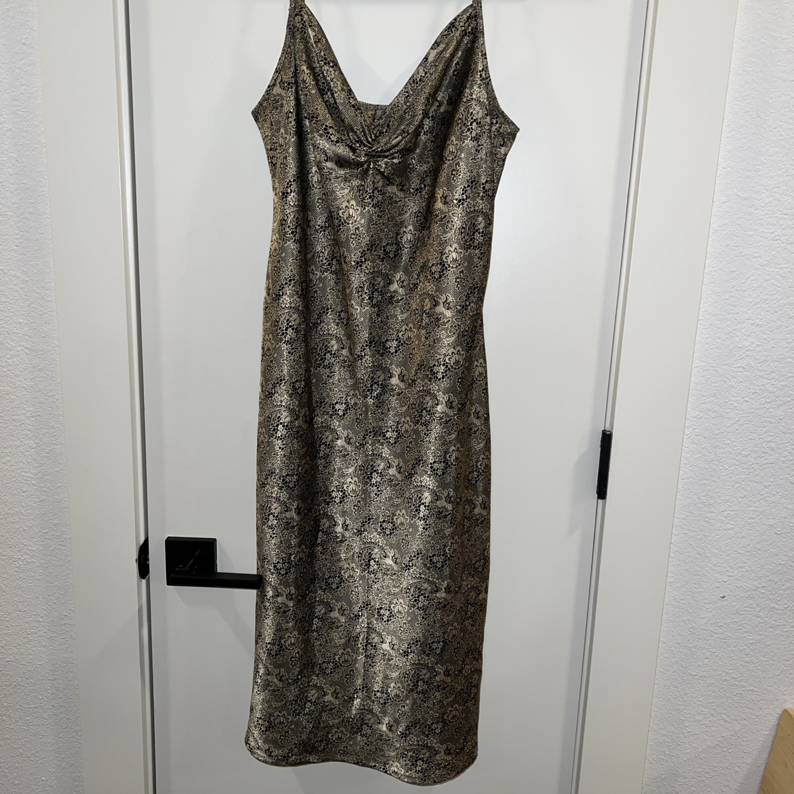 vintage late 1990s / y2k old navy slinky satiny spaghetti strap dress
