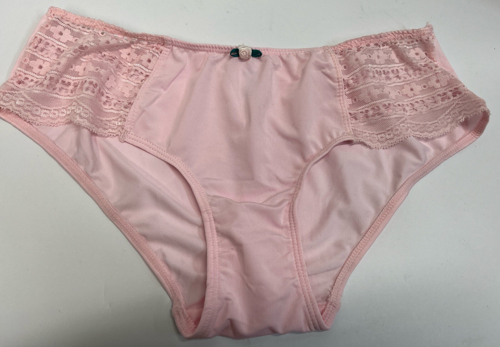 Vintage Delicates Satin Pink Low Lace Accent Waist Bikini Panty M/6 Silky Soft