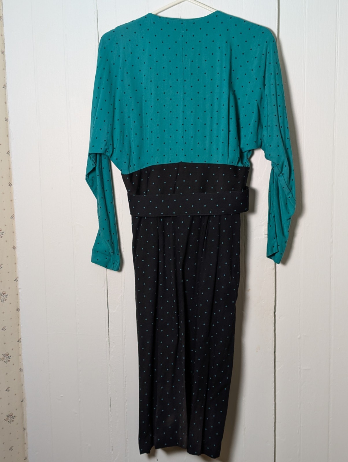 Vtg. 1980’s Women’s Rabbit Designs Belted Green/Black Polka Dot L/S Dress Size 8