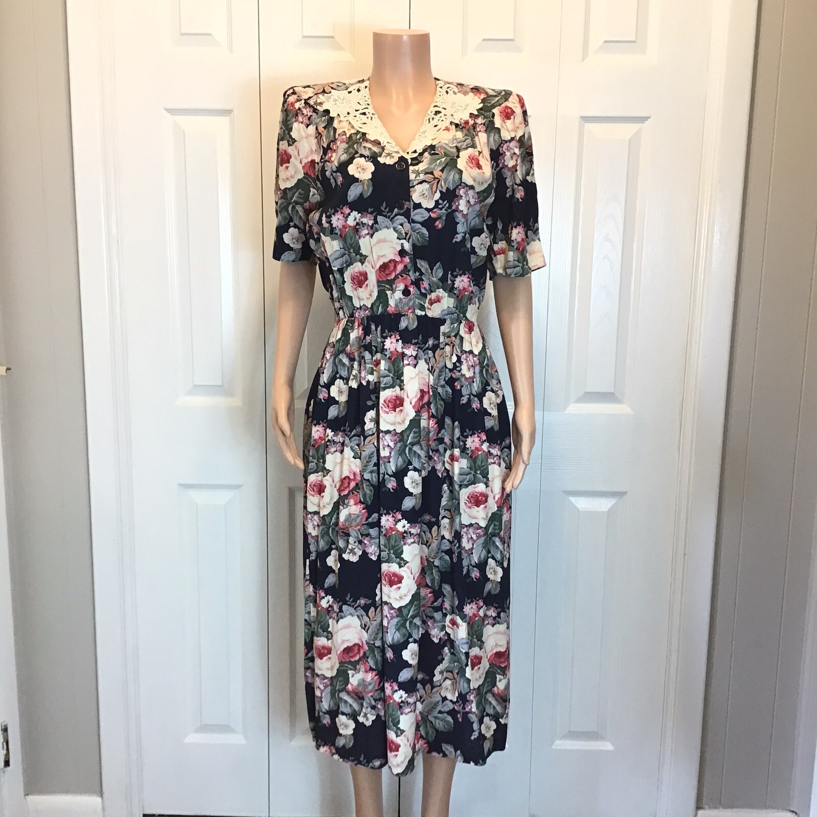ED Michaels by Melanie Drucker Floral Short Sleeve Cottagecore Dress Size 9/10