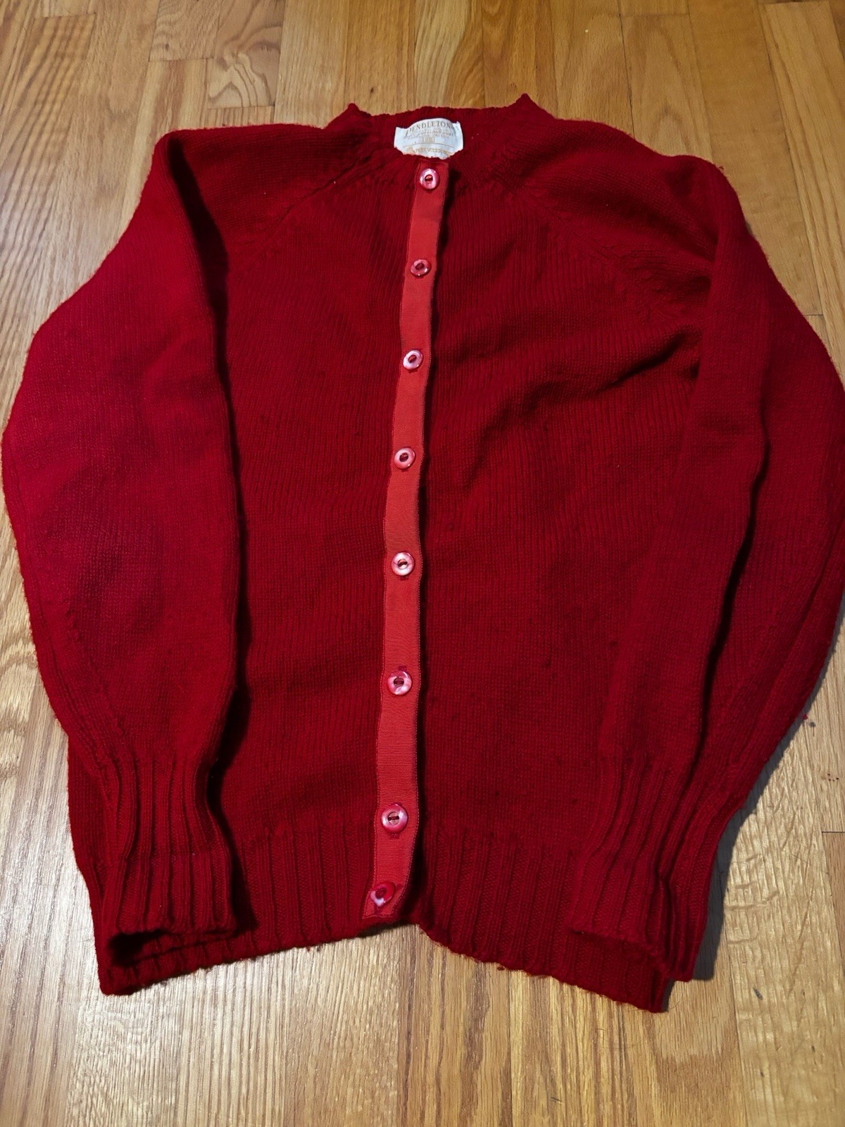 Vintage Pendleton Women’s Cardigan Size Small (38) Red Grandmacore 100% Wool