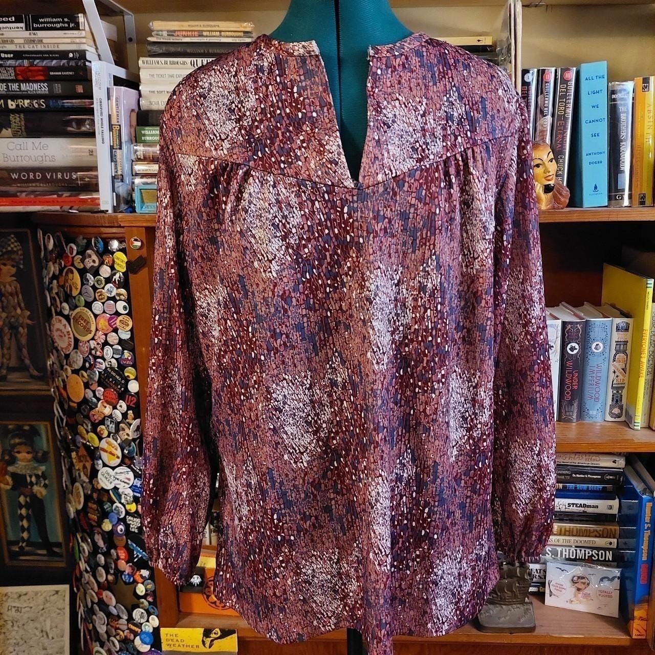 Vintage purple patterned long sleeve top.