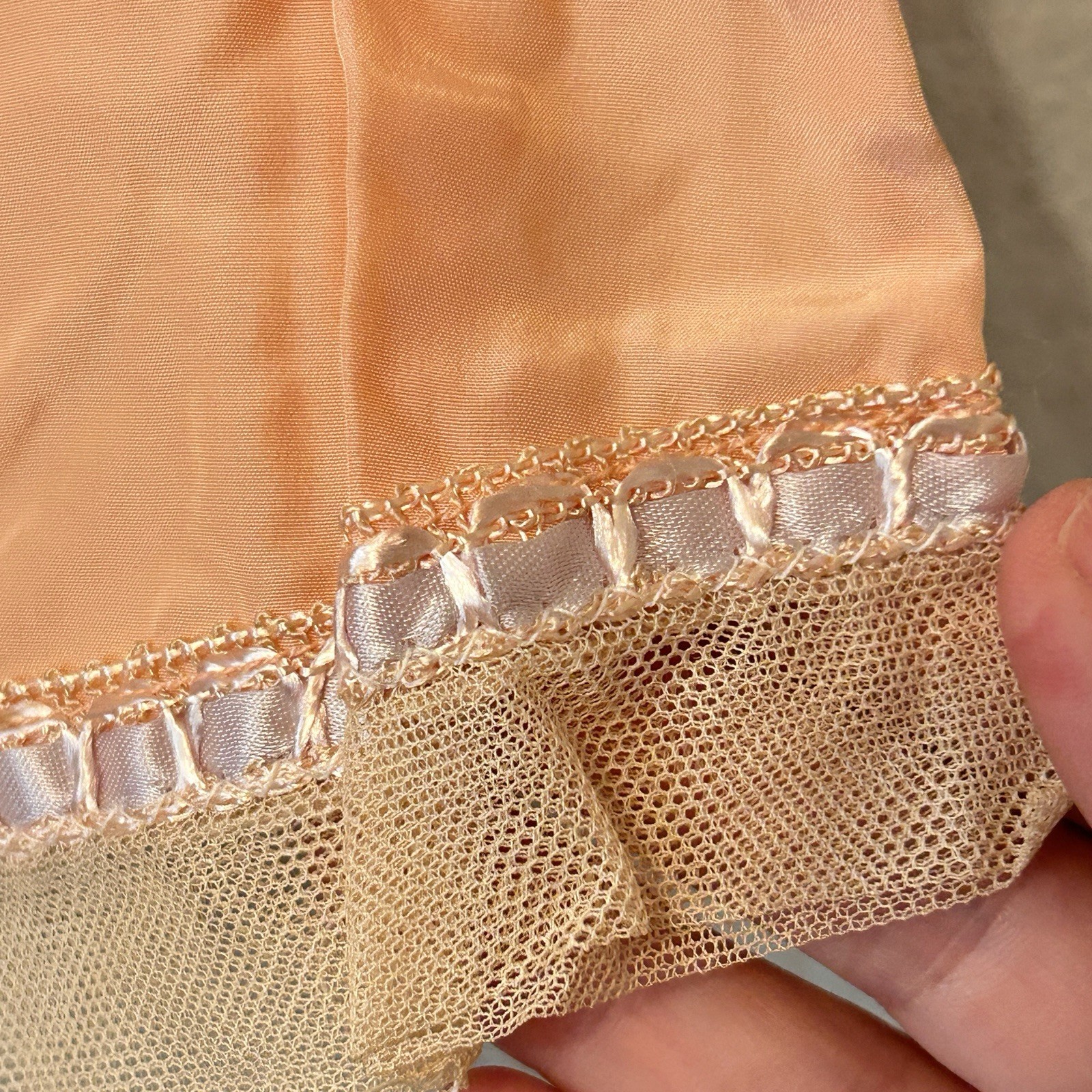 New Vtg 1940’s Peach Satin Rayon & Lace Tap Pants Panties