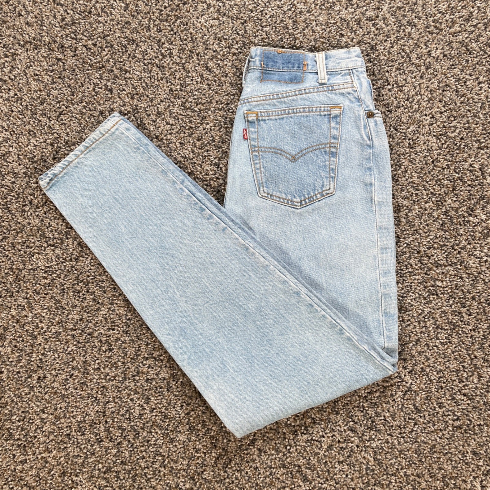 Vintage Levis Women’s 25×31 High Waisted Button Fly Jeans Light Wash USA Made
