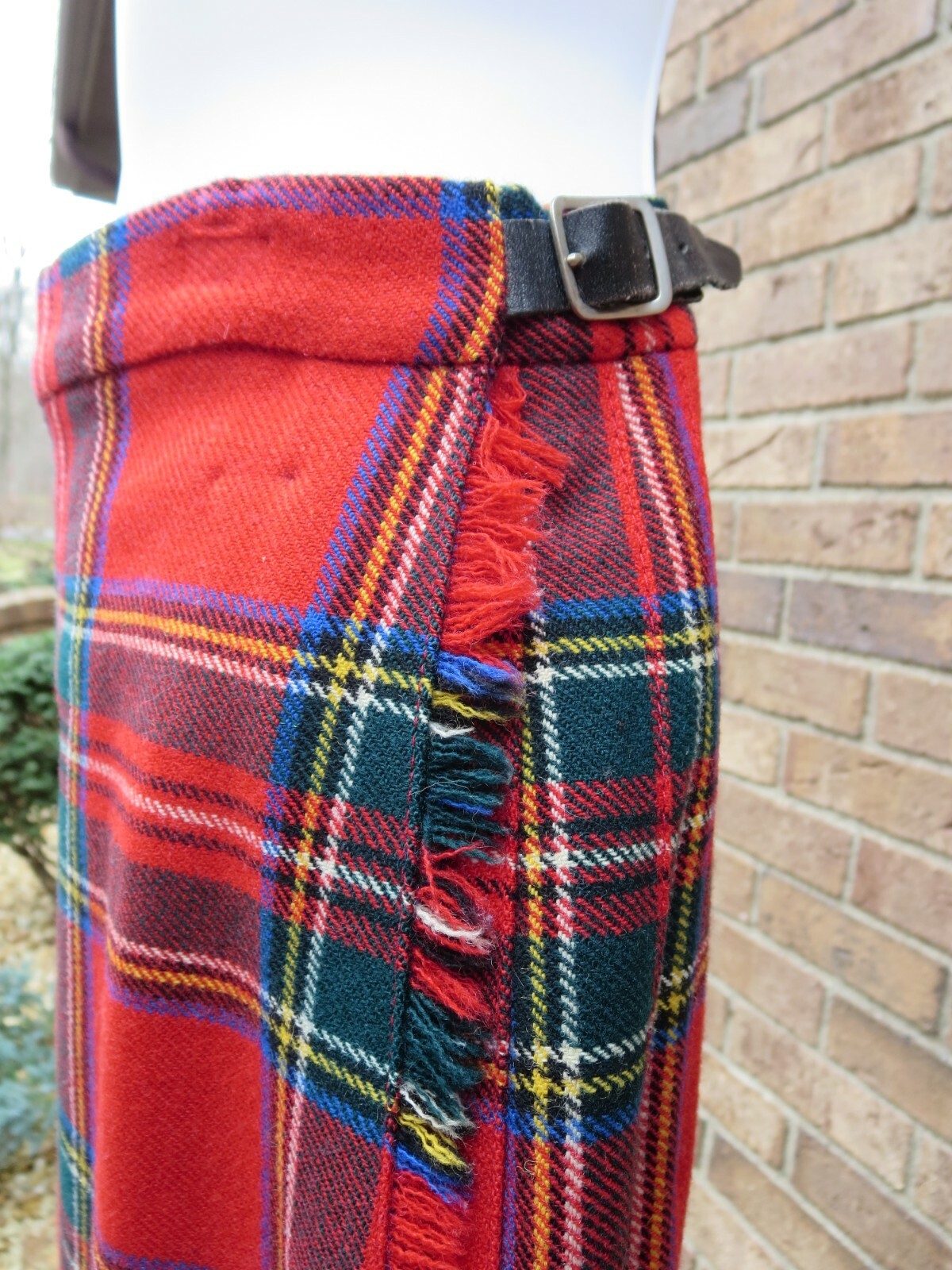 DEANS OF SCOTLAND Vtg Pleated Tartan Kilt Skirt XS S Plaid 100% Wool Red Green