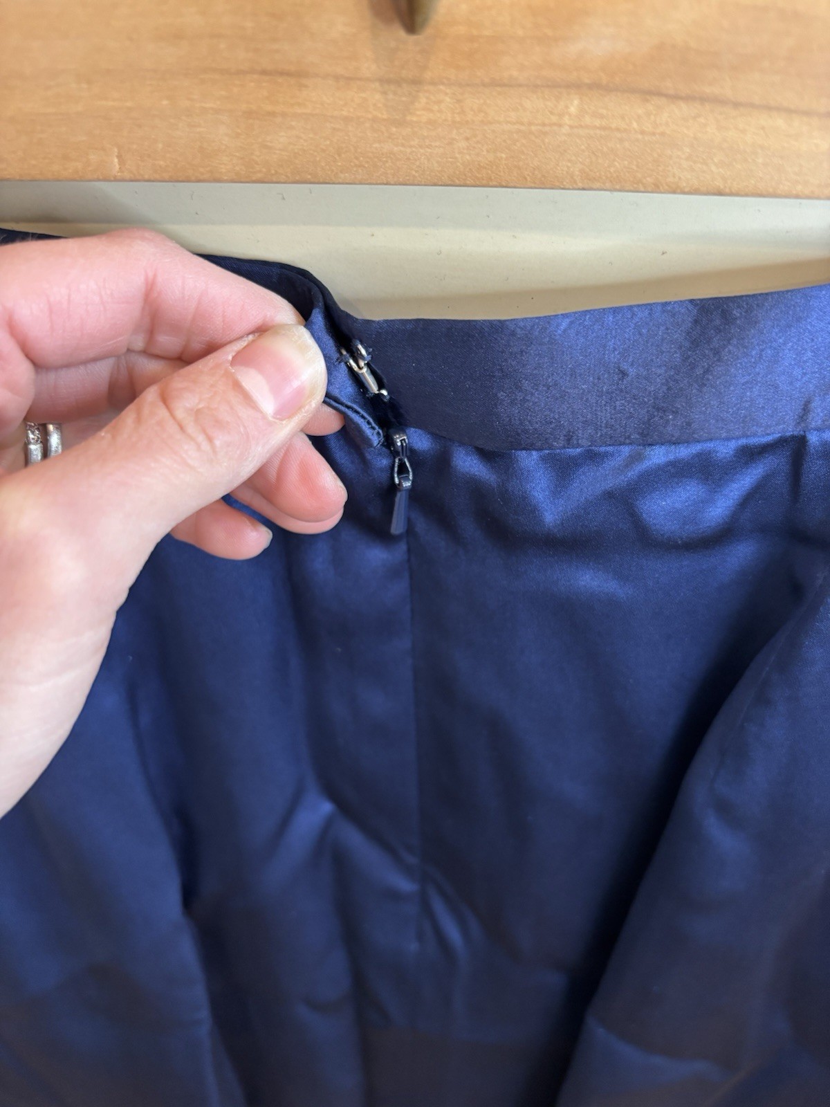 Carlisle Vintage Skirt Blouse Set Blue Satin Size 8/10 Medium Classy Elegant