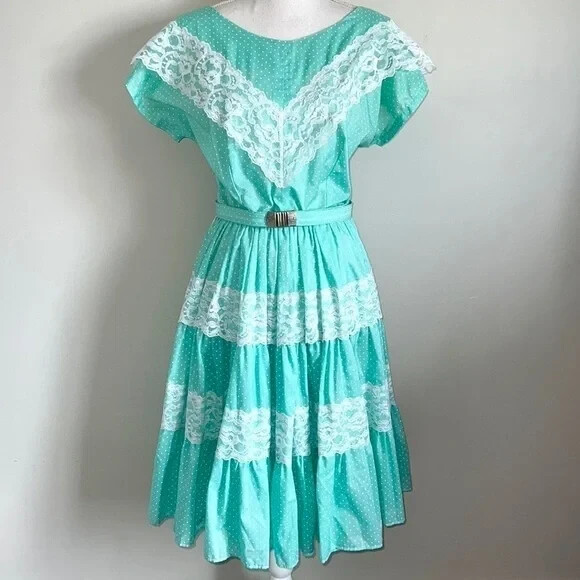 1970s Vintage Mint Polka Dot Prairie Swing Dress