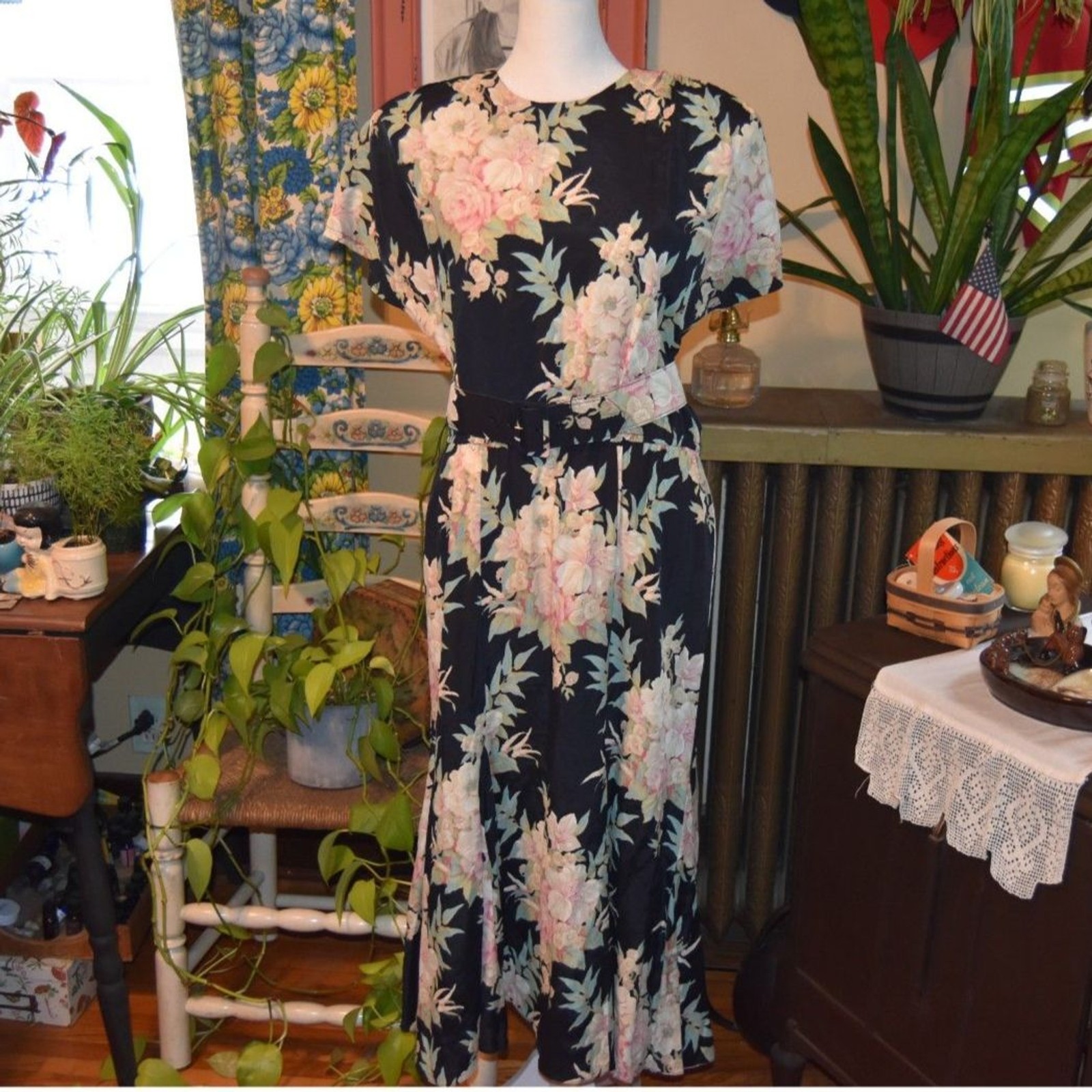 Vintage Ansley 80s Does 40s Floral Dress Cottagecore Rayon Black Size Large