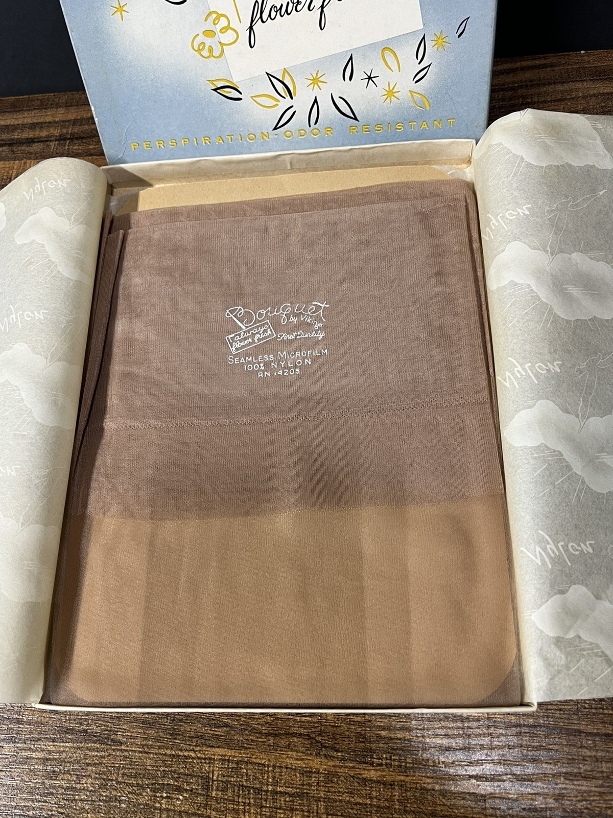 NEW Vintage Seamless Nylon Stockings Sz 10 Reinforced Heel & Toe Bouquet Viking