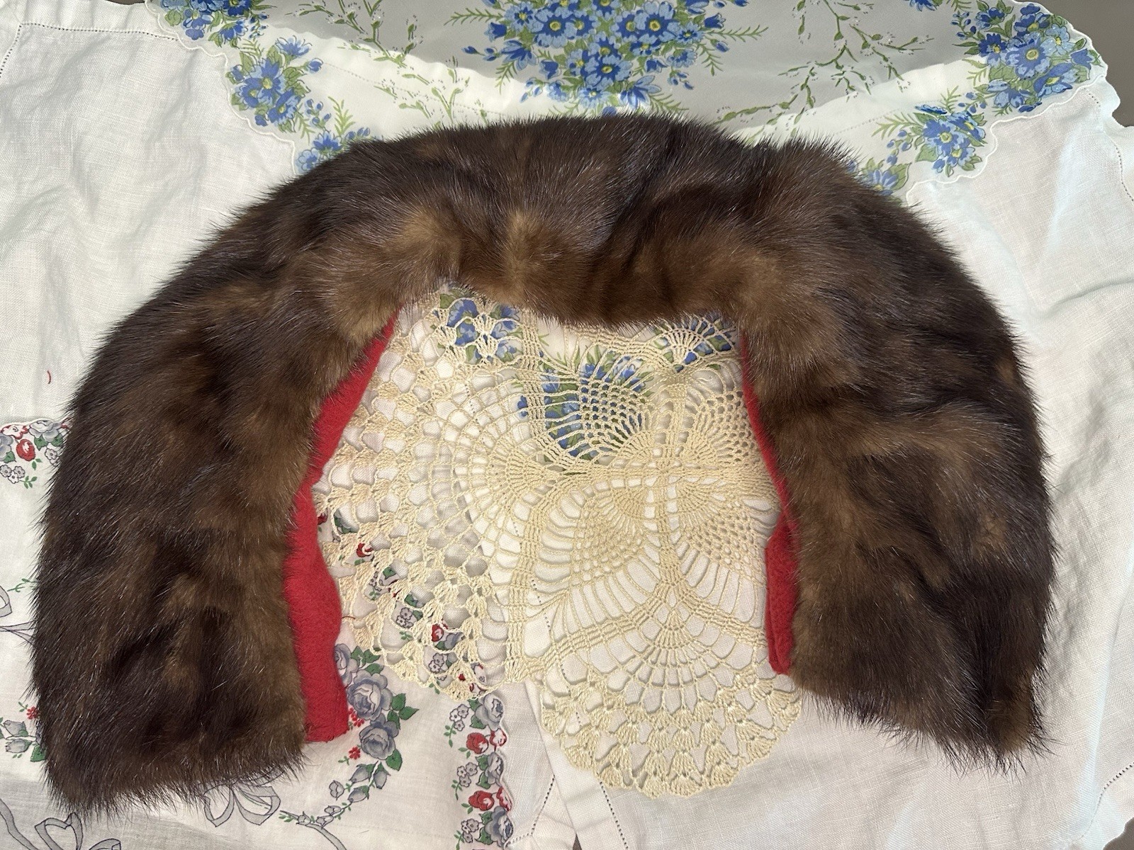 Vintage 1950s Mahogany Genuine Mink Fur Collar Scarf Stole Red Wool Backing