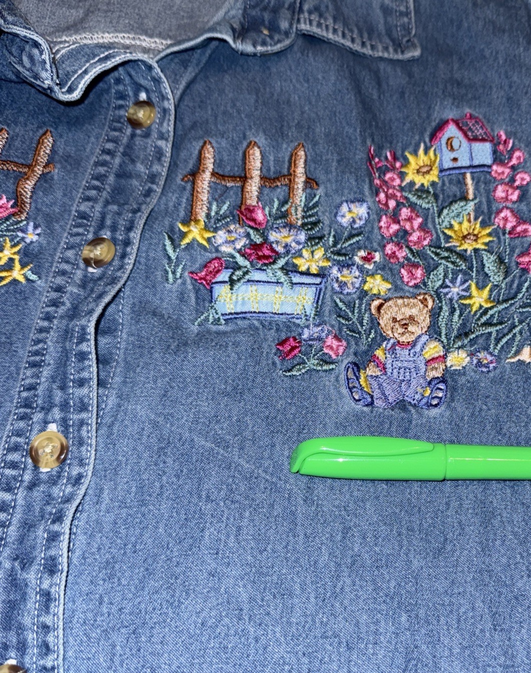Womens 14/16W Denim Shirt Embroidered Floral Bear Garden Cottagecore Grandmacore