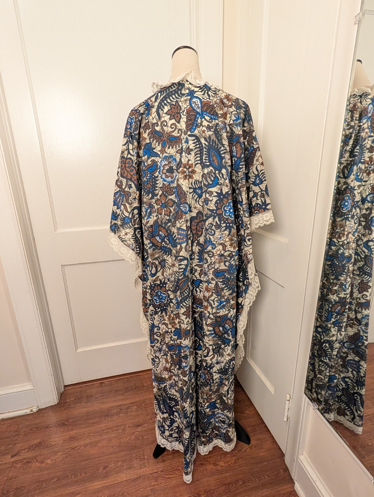 NWT*VTG 70’s Kaftan Maxi Dress-Polynesian Batik Print w/ Lace Trim-One Size